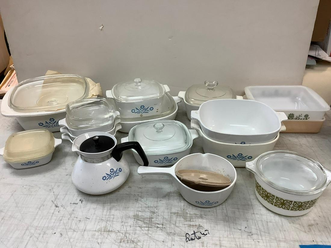 Large Lot of Vintage Corning Ware and Pyrex (1 of 1)