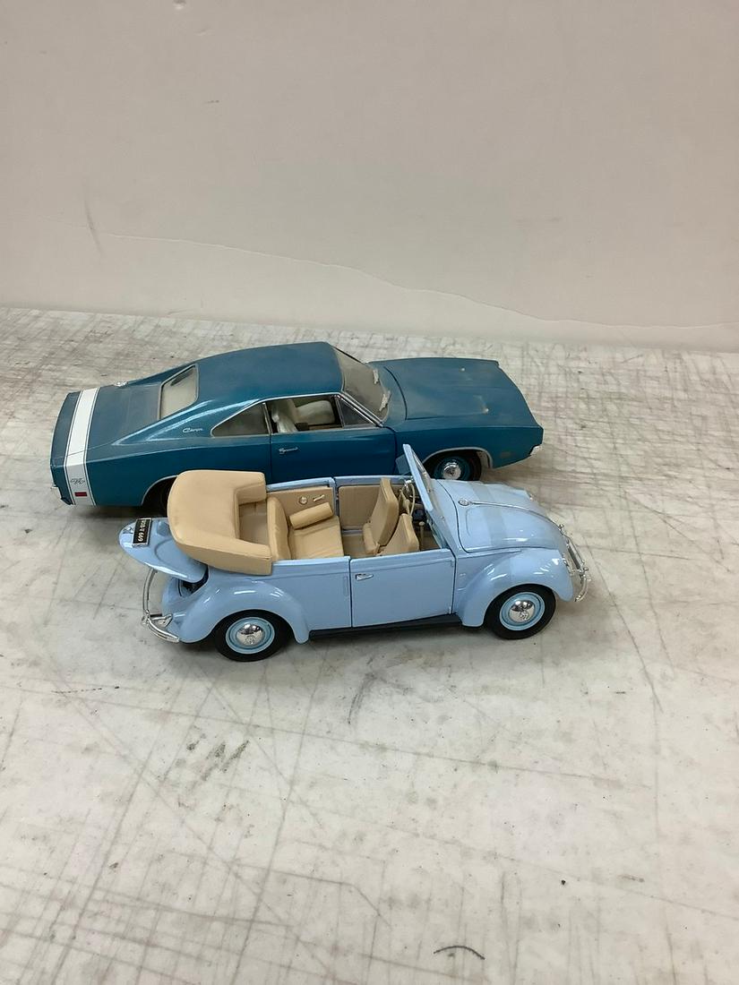Maisto 1951 Volkswagon and ERTL 1/18 1969 Dodge Biggest 11.5" (1 of 1)