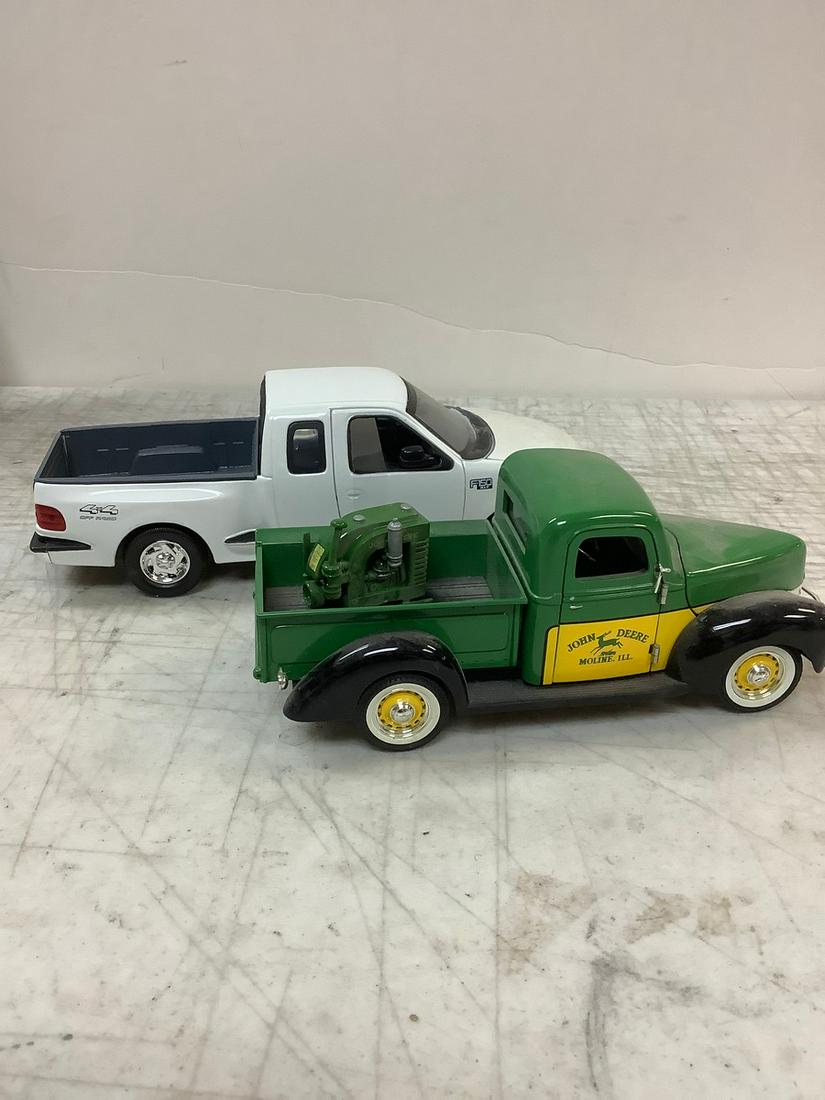 Motor Max Ford F150 and 1940 Ford Limited Edition Biggest 9" (1 of 1)