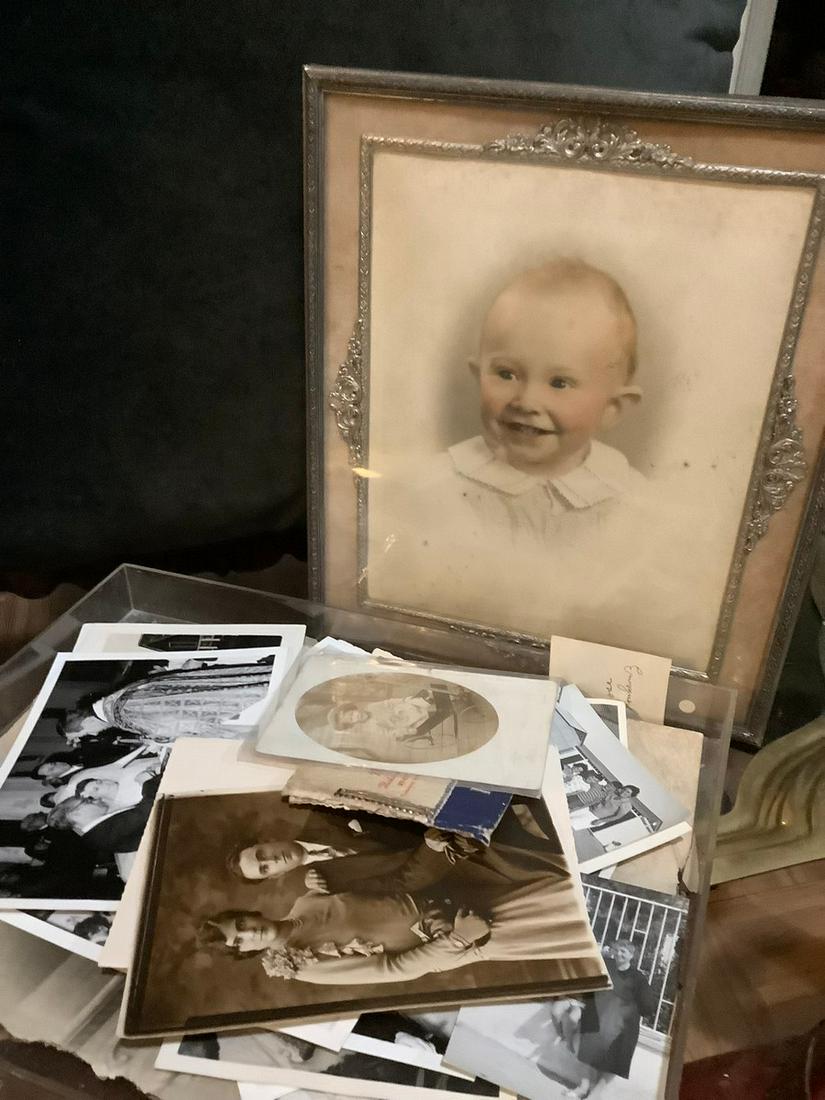 Lot of Vintage Black & White Photos and Vintage Picture Frame 12x10: Lot of Vintage Black & White Photos and Vintage Picture Frame 12x10