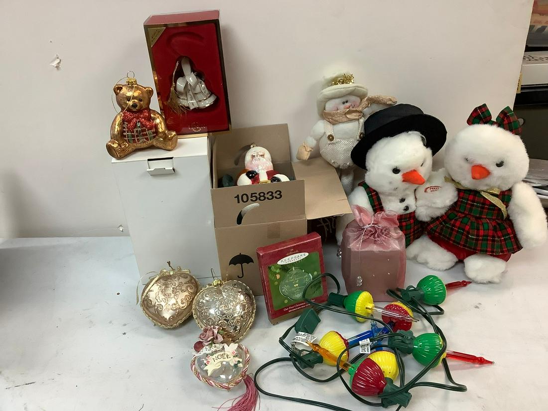 Lot of Christmas Ornaments, Plush Dolls, Lights and More: Lot of Christmas Ornaments, Plush Dolls, Lights and More
