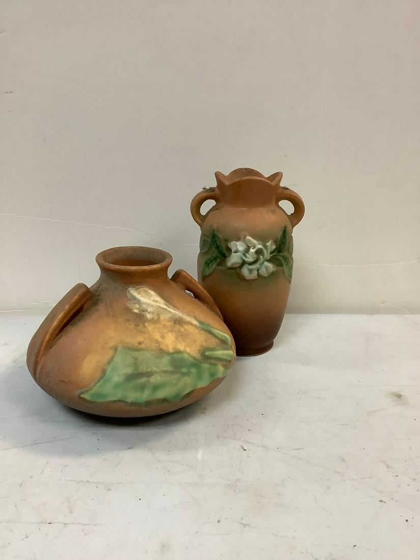 Lot of 2 Vintage Roseville Vases Tallest 6.5": Lot of 2 Vintage Roseville Vases Tallest 6.5"