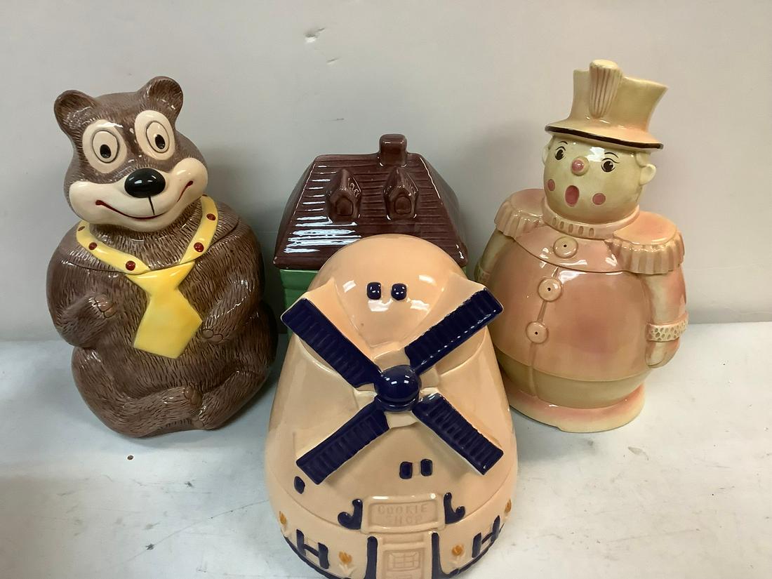 Lot of Cookie Jars, tallest 12.5": Lot of Cookie Jars, tallest 12.5"