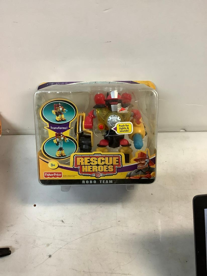 Fisher Price Rescue Heroes Robo Team (0250) on Jan 01, 2023 Emanon