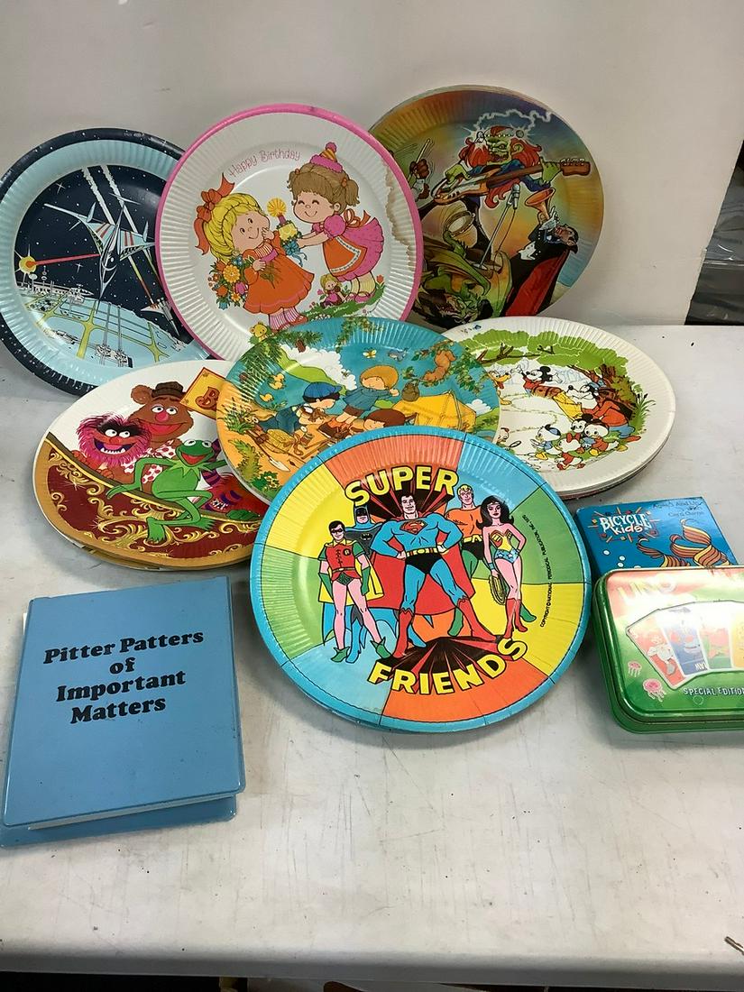 Lot of Vintage cartoon paper plates, playing cards and more (#0323) on Jan 01, 2023 | Emanon Auctions and Estate Sales in NJ Lot of Vintage cartoon paper plates, playing cards and more (#0323) on Jan 01, 2023 | Emanon Auctions and Estate Sales in NJ