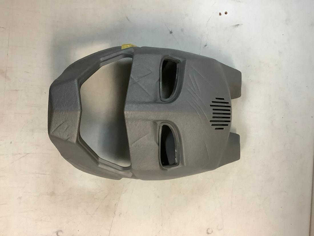 Plastic Batman mask (1 of 1)