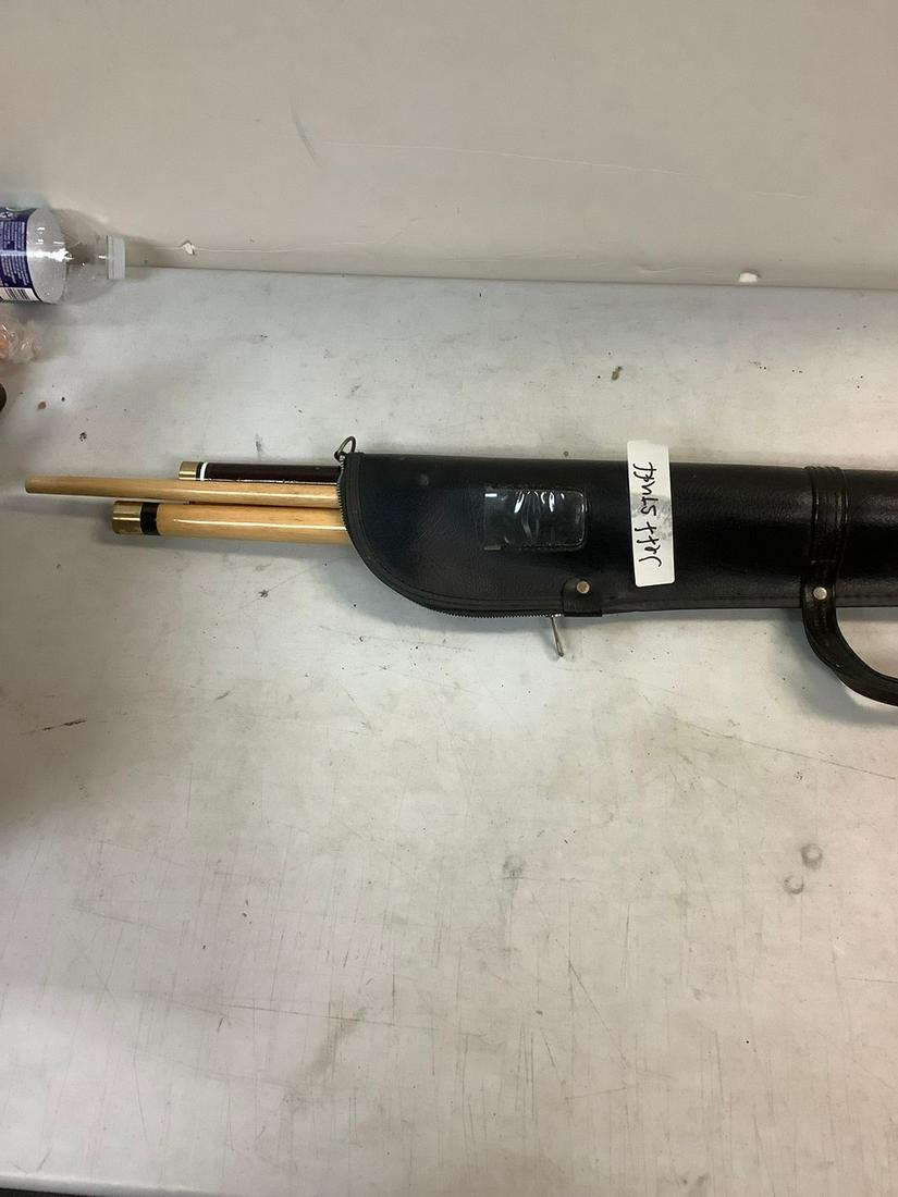 Lot of 2 Pool Stick in case (1 Missing Tip) (1 of 1)