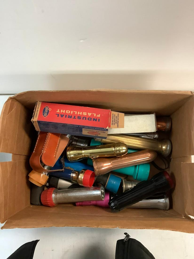 Lot of Vintage Flashlights (1 of 1)