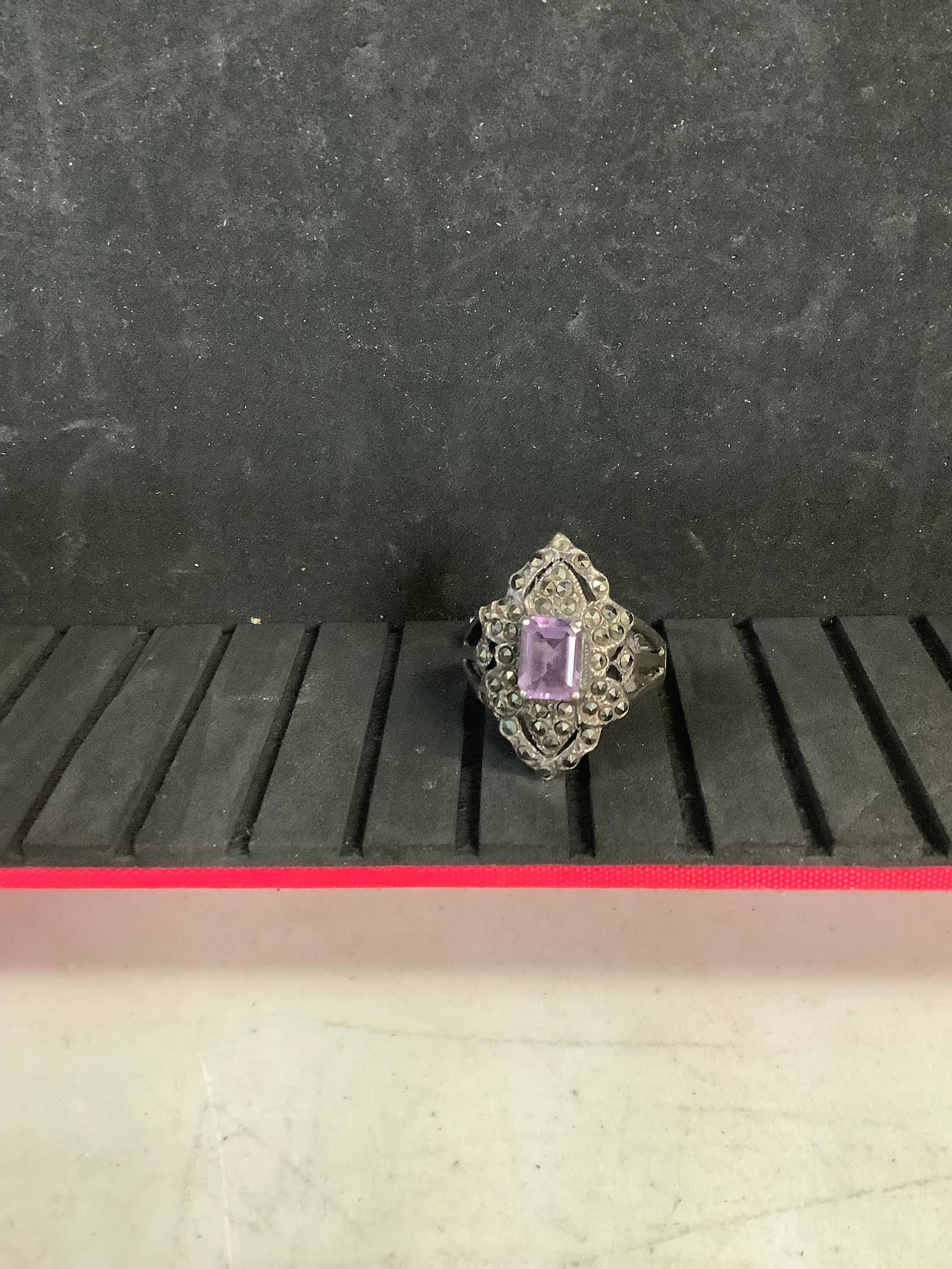 .925 Sterling Silver Amethyst Marcasite Ring Size Unknown: .925 Sterling Silver Amethyst Marcasite Ring Size Unknown