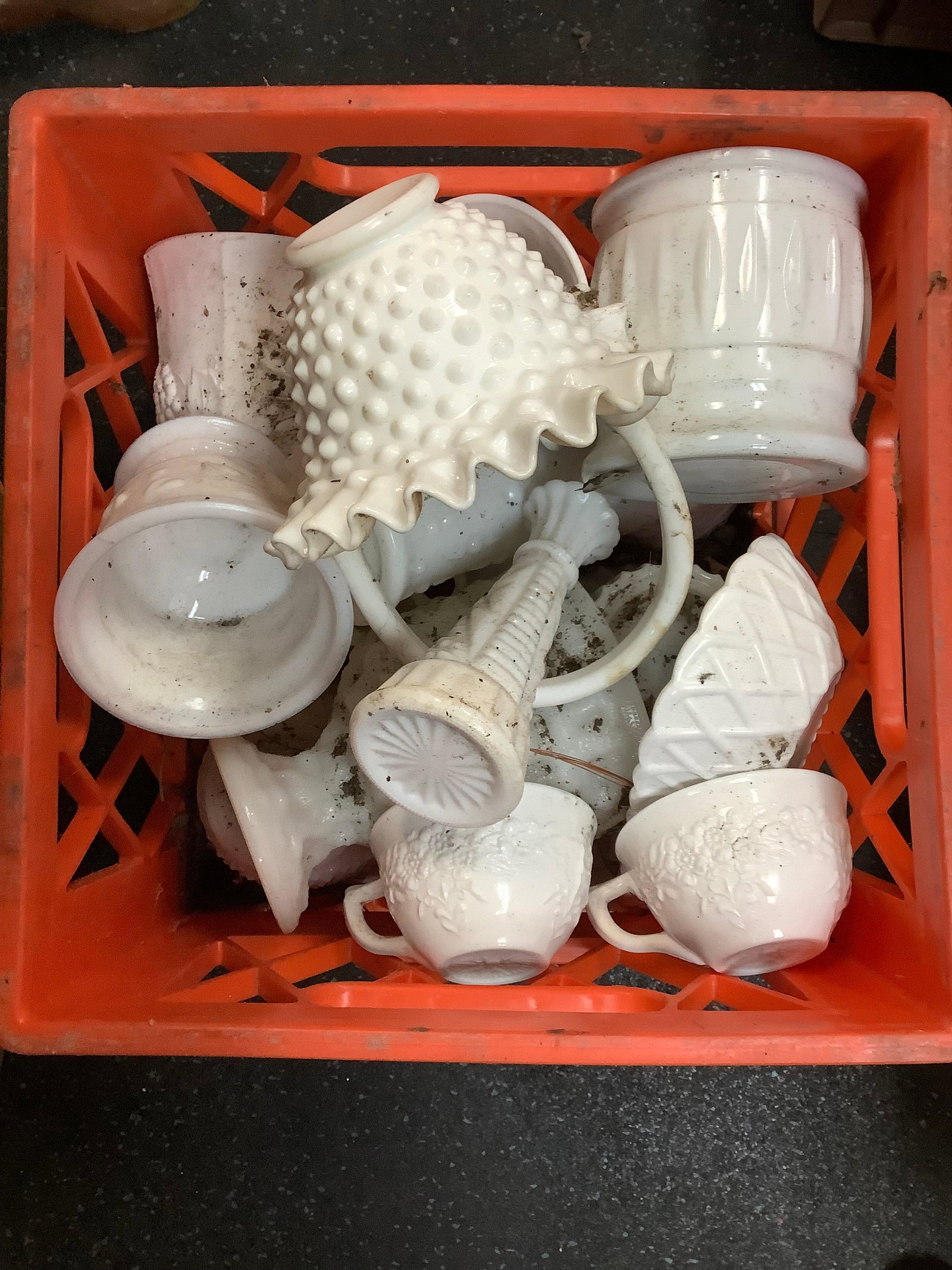 Crate of milk glass, dishes, cup and more: Crate of milk glass, dishes, cup and more