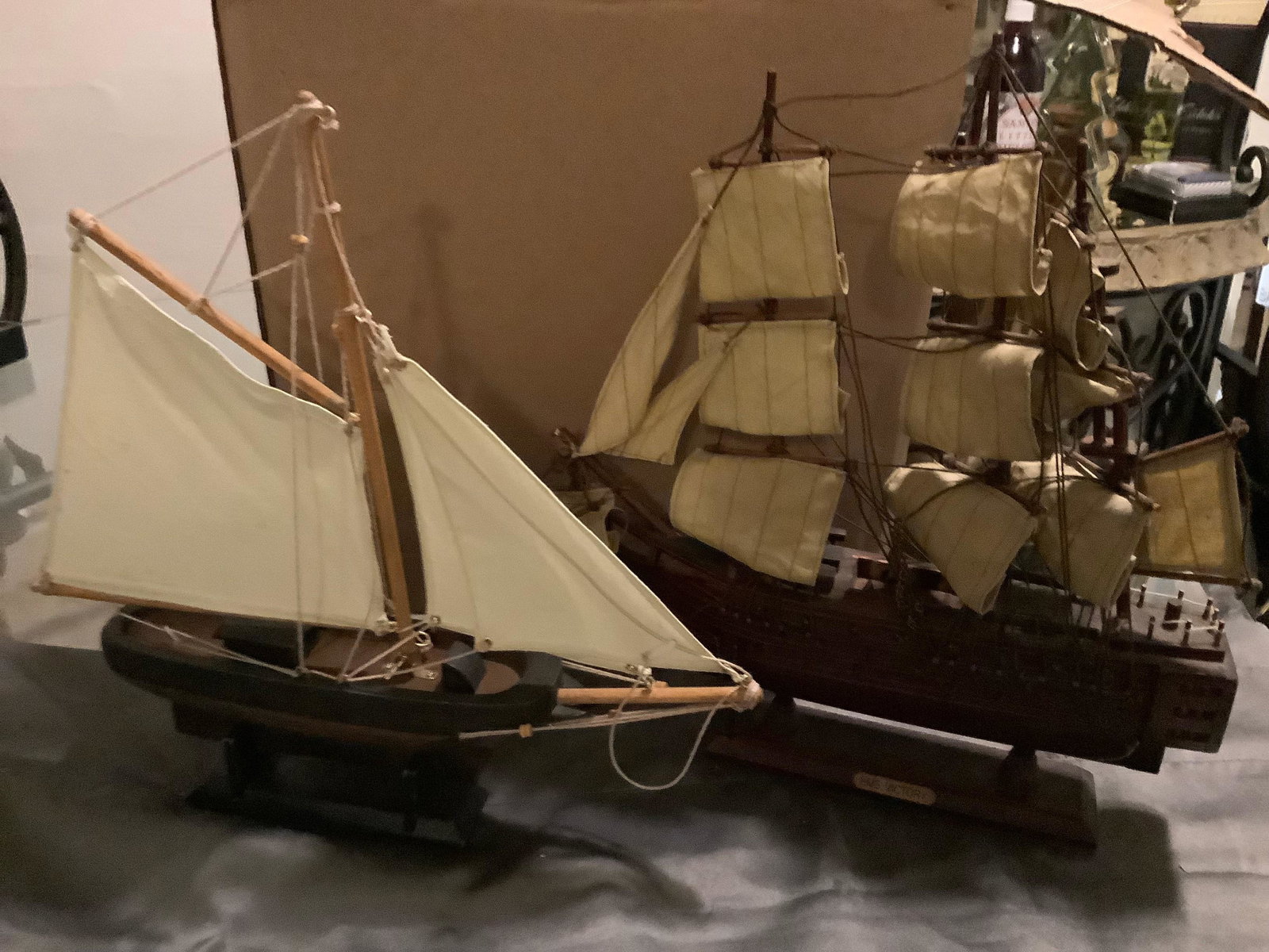 Lot of Model Ships on Stands: Lot of Model Ships on Stands