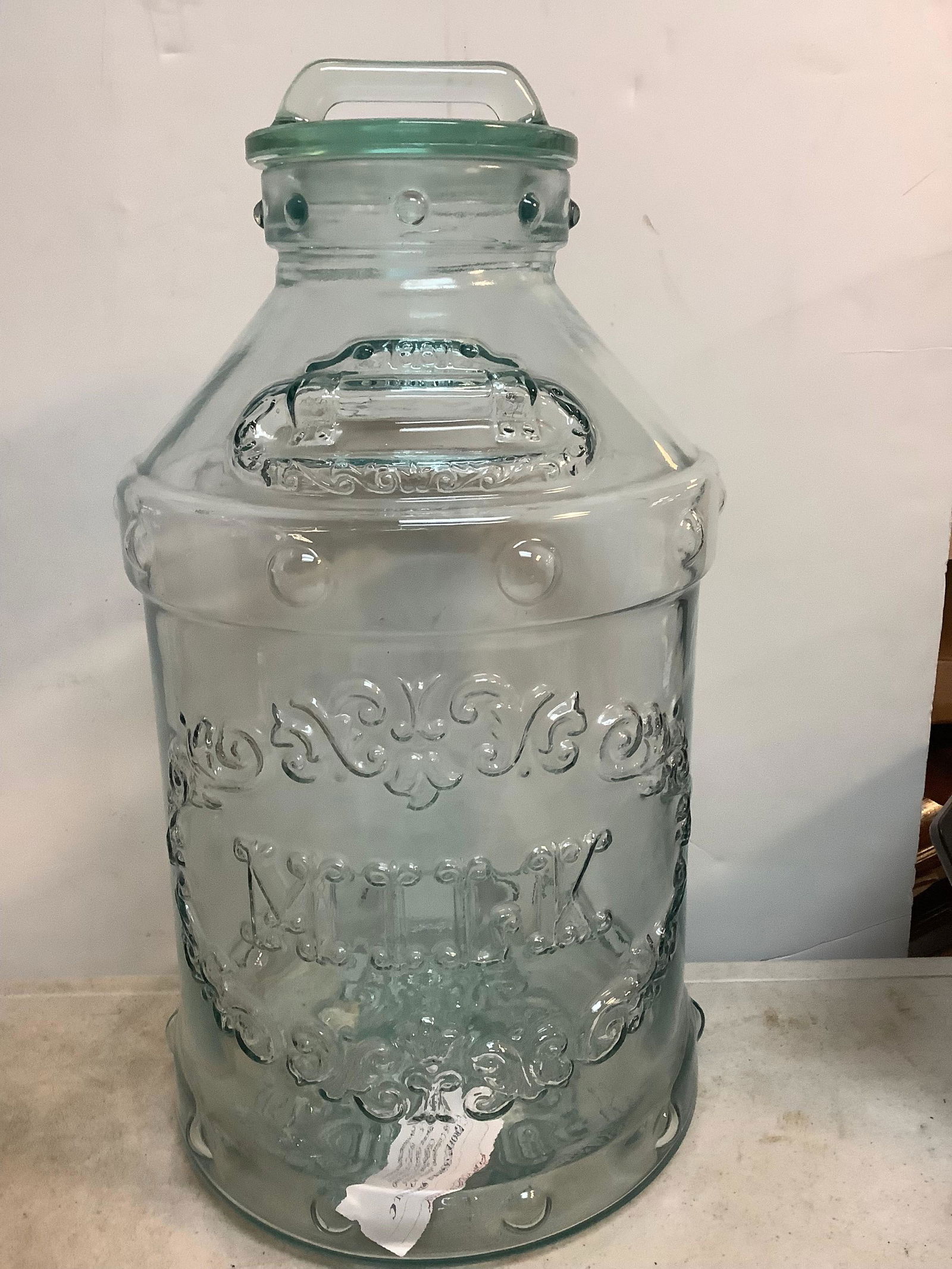 Vintage 5 Gallon Glass Milk Can (1 of 1)