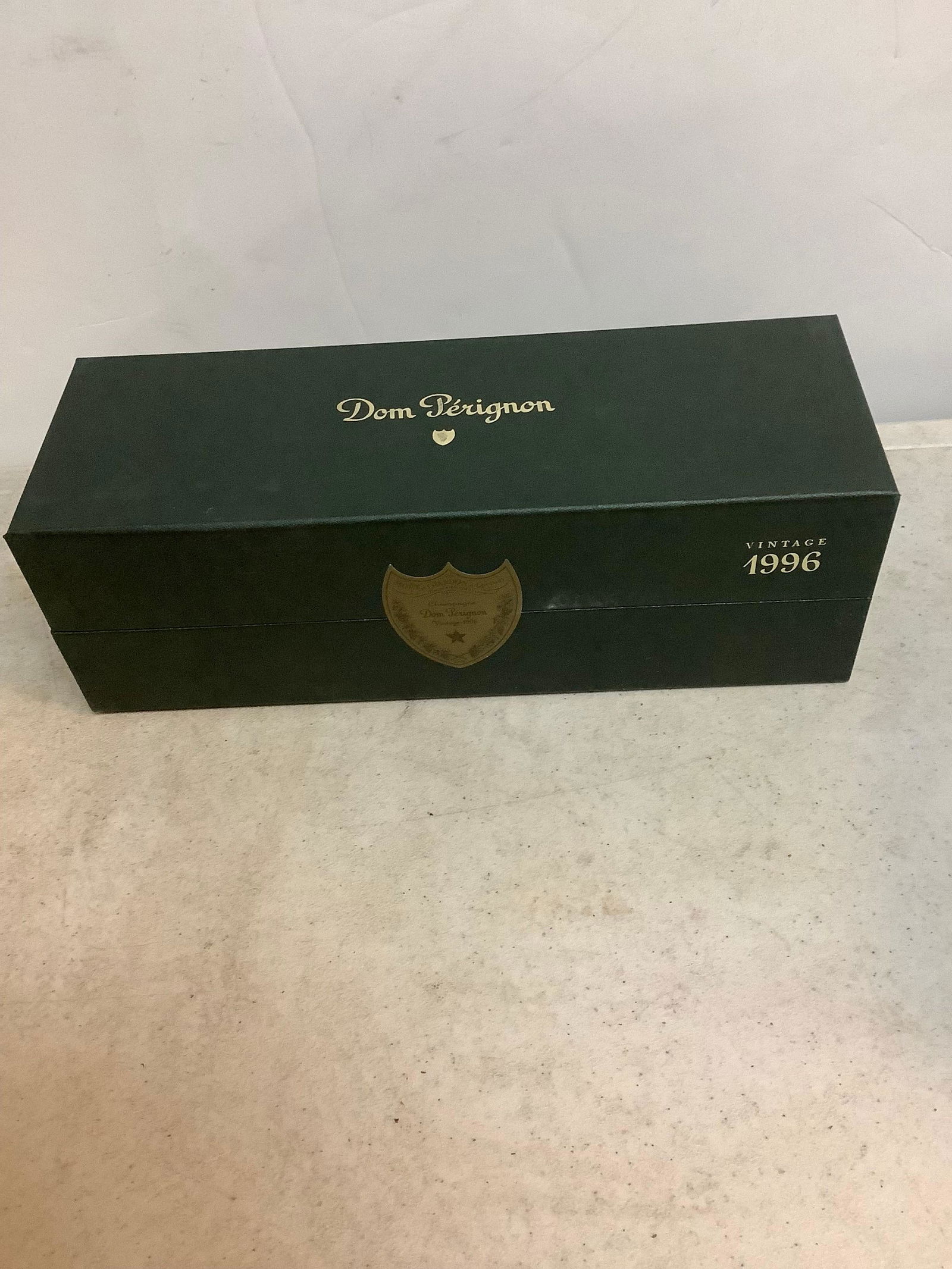 Vintage 1996 Dom Perignon Champagne sealed (1 of 1)