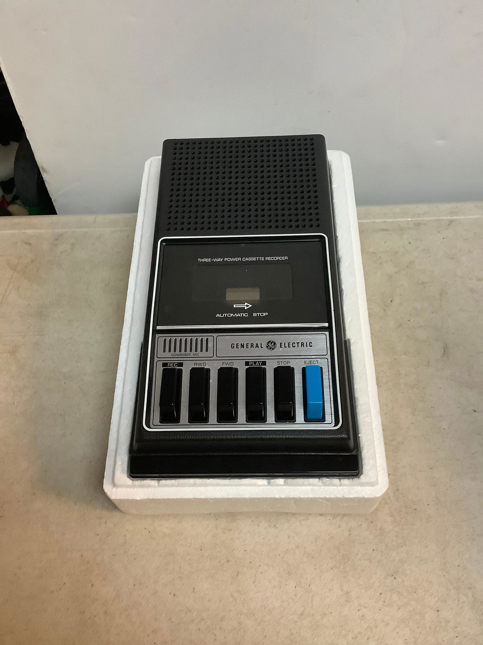 Portable Cassette Tape Recorder (1 of 1)