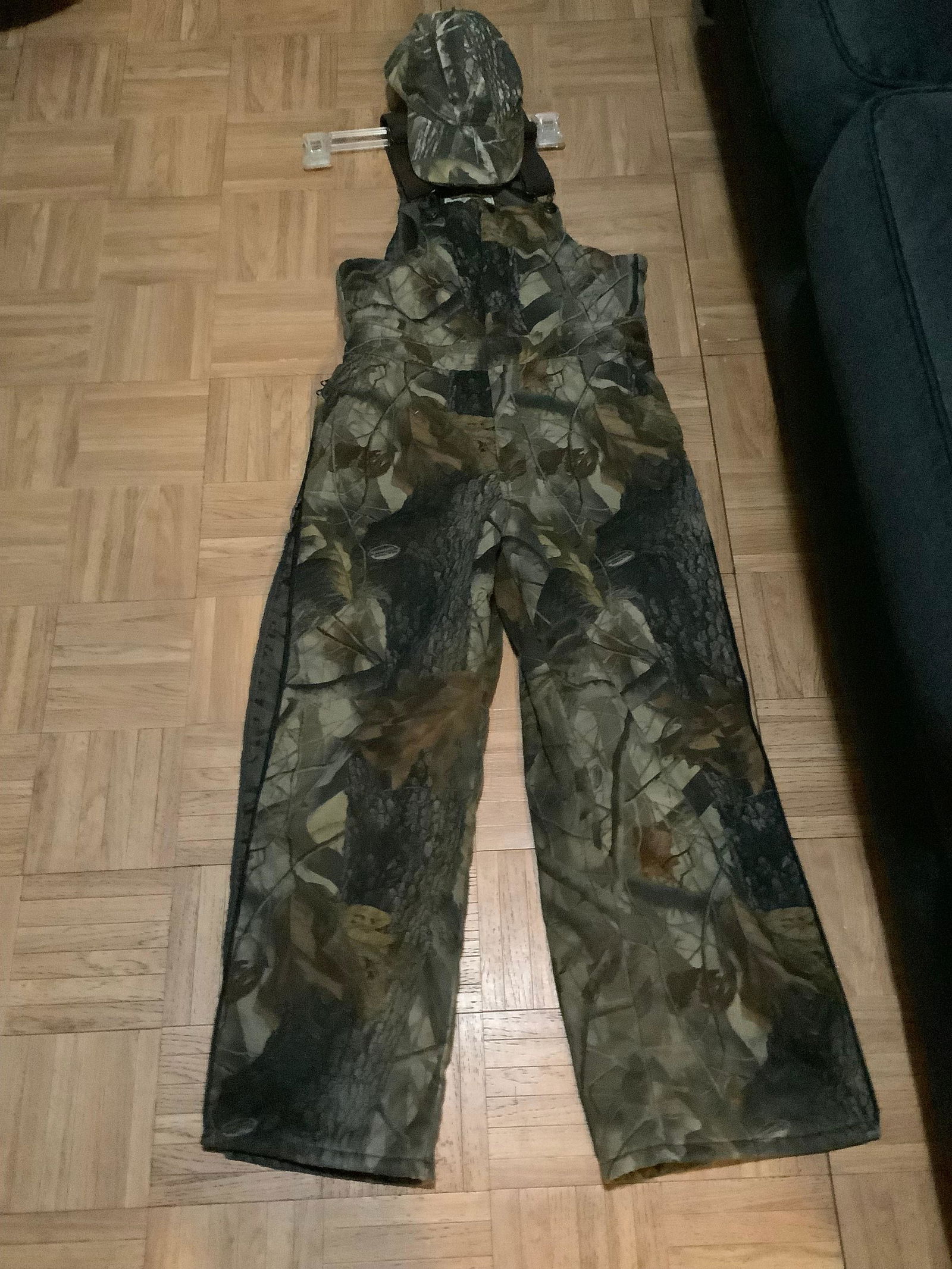 Walls Youth 18 Regular Real Tree Hardwoods Overalls and Panther Vision Battery Operated Light up Hat (1 of 1)