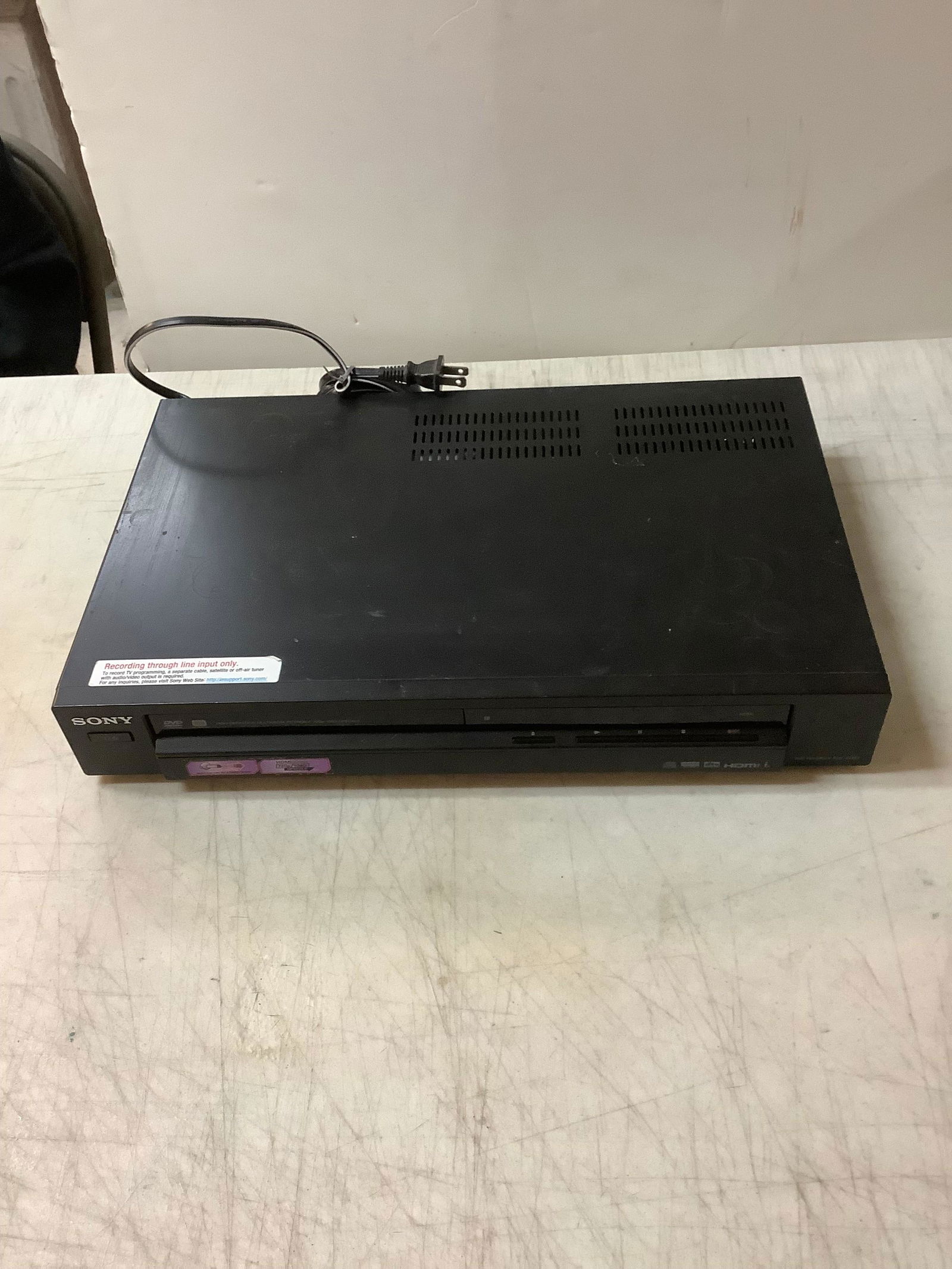 Sony DVD recorder (1 of 1)
