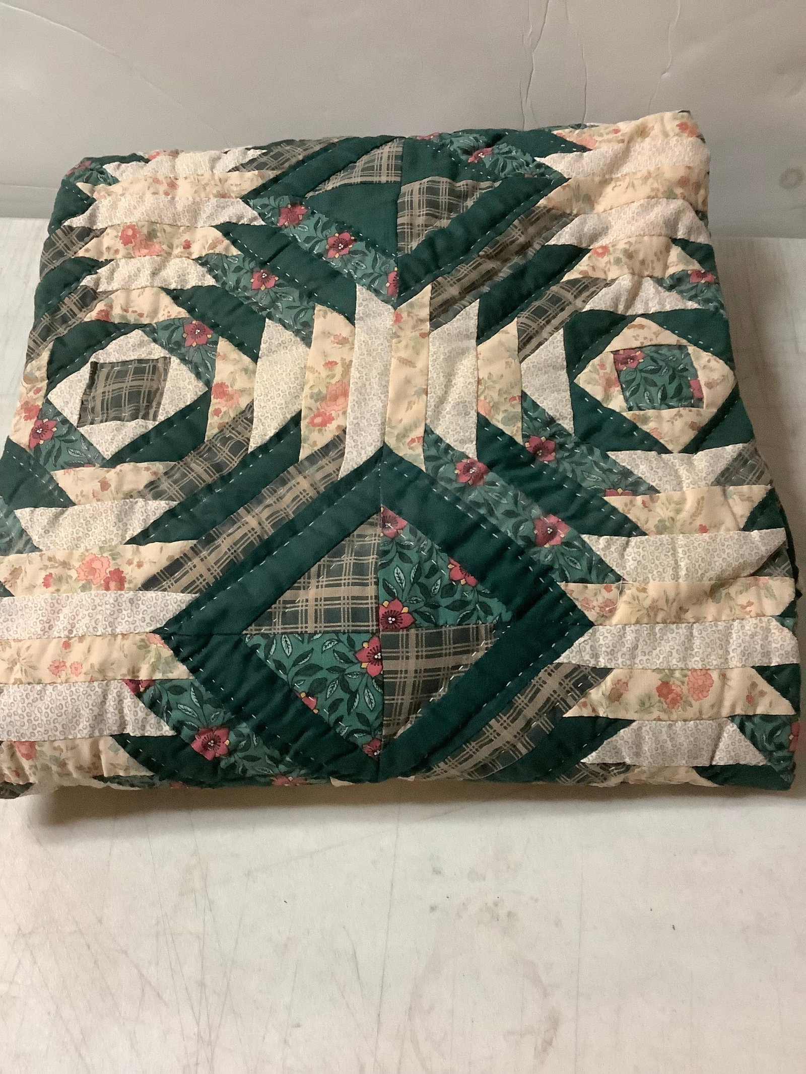 floral quilt: floral quilt