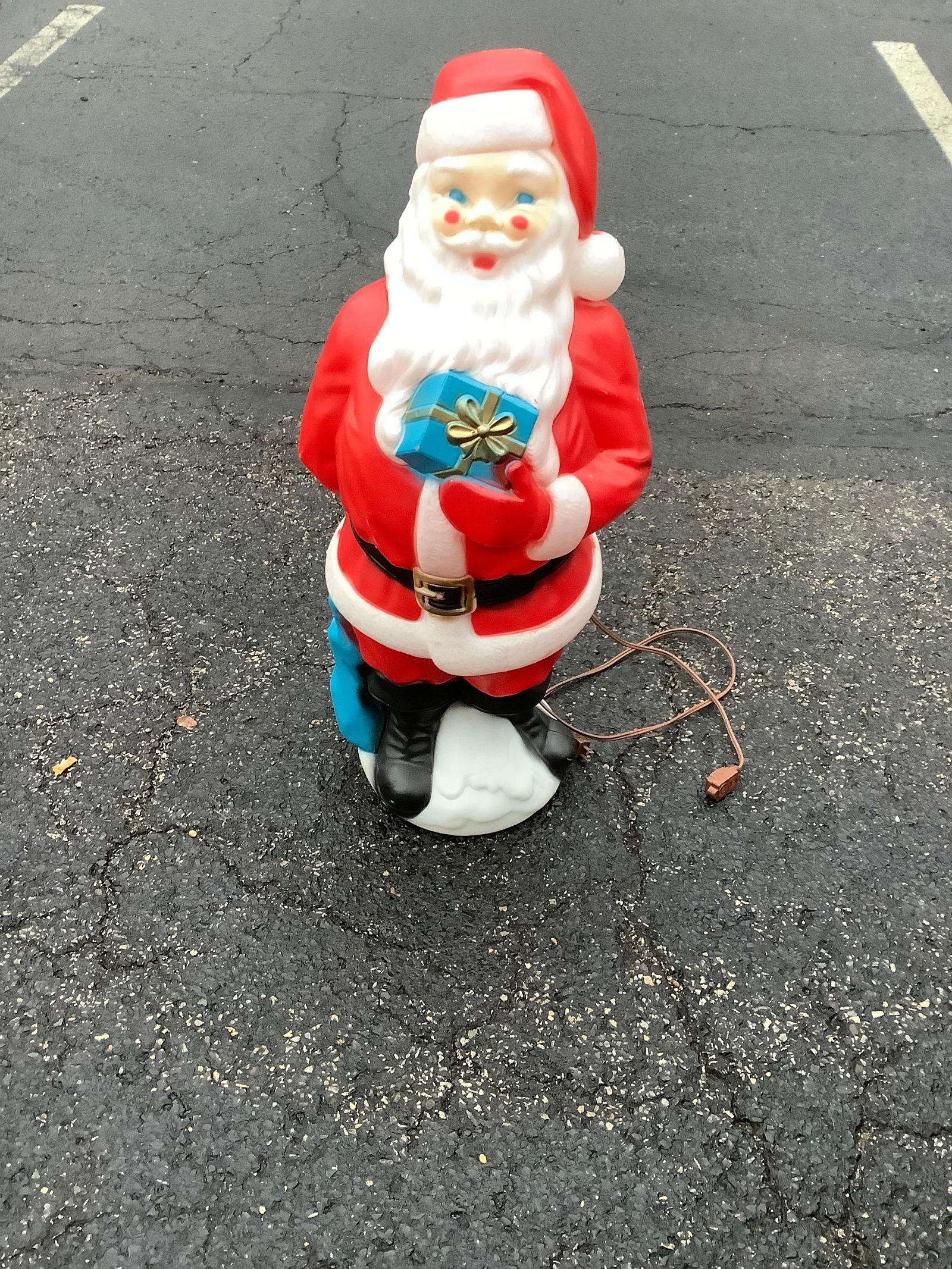 vintage outdoor 1971 light up Santa (1 of 1)
