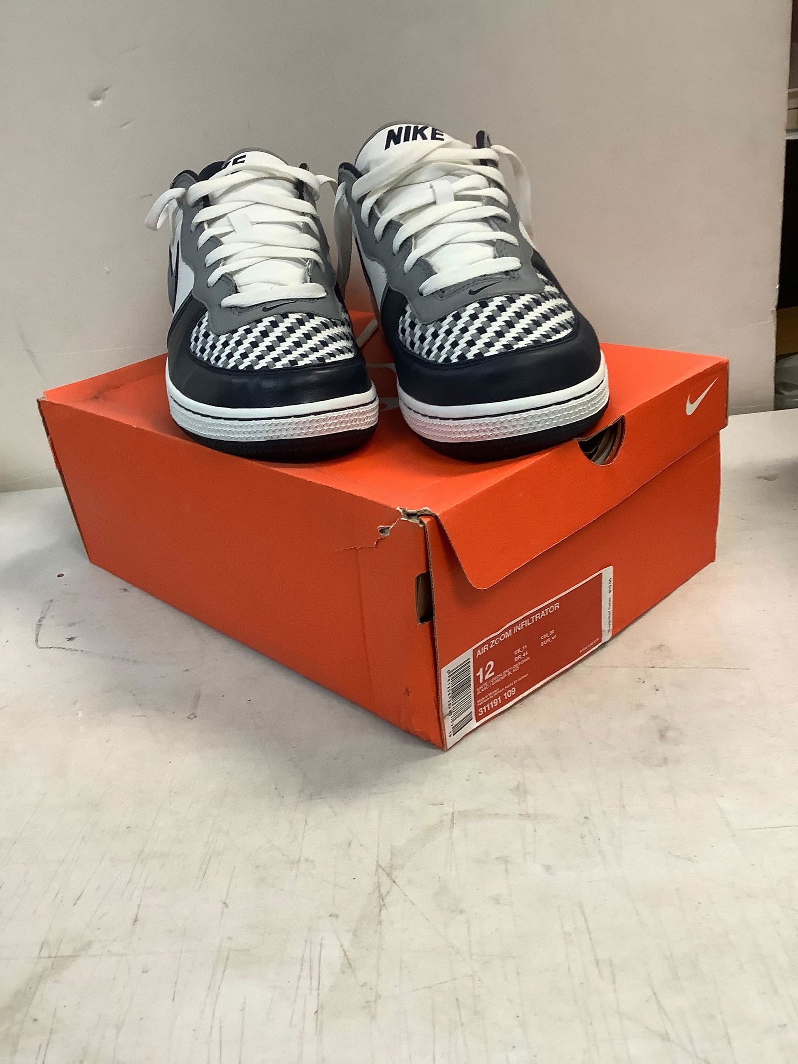 Nike air zoom infiltrator discount