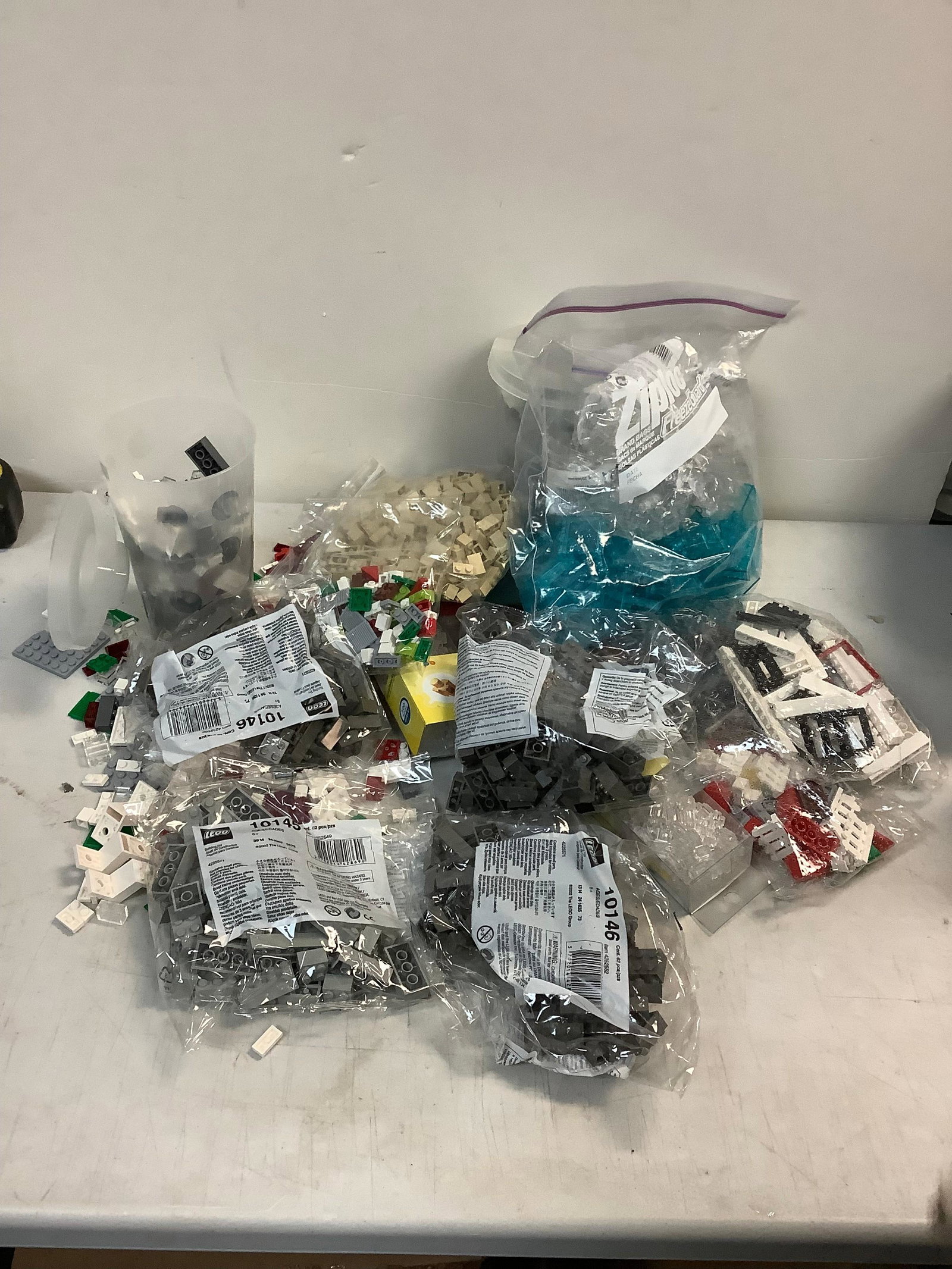 Lot of legos: Lot of legos