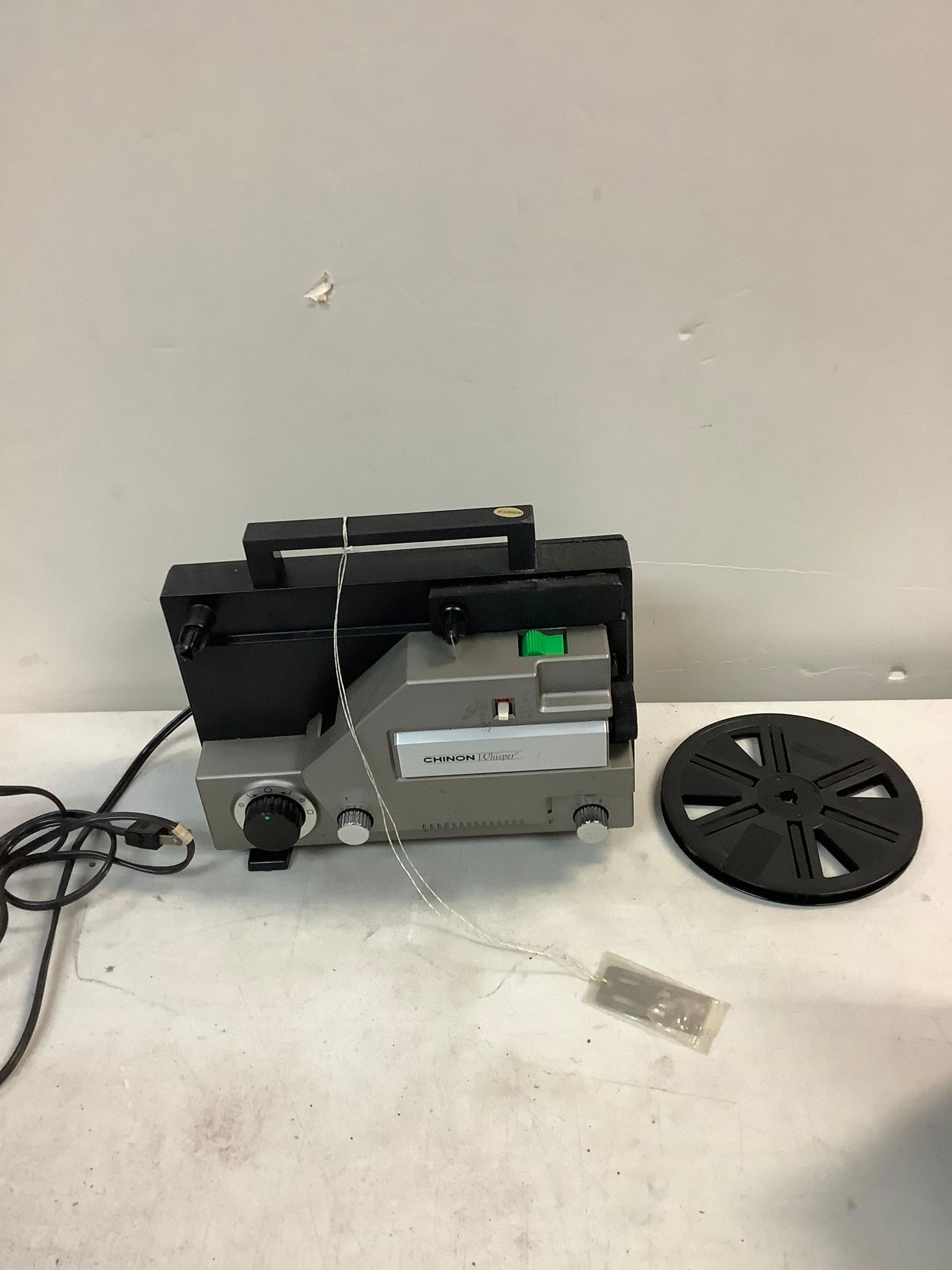 Chinon Whisper Silent 8mm Movie Projector: Chinon Whisper Silent 8mm Movie Projector