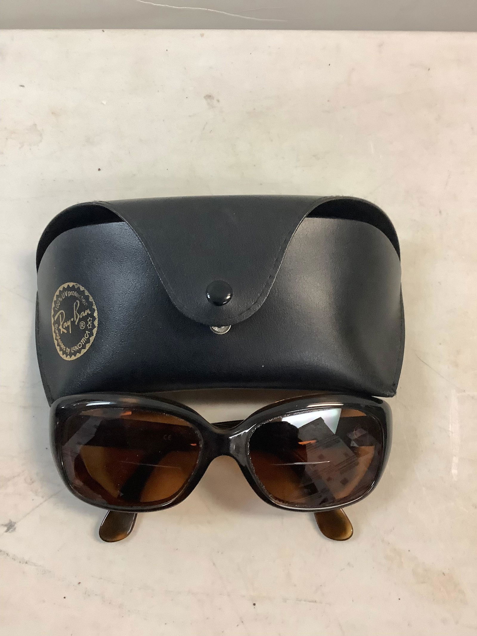 vintage Ray Ban sunglasses with case by lexica (1 of 1)