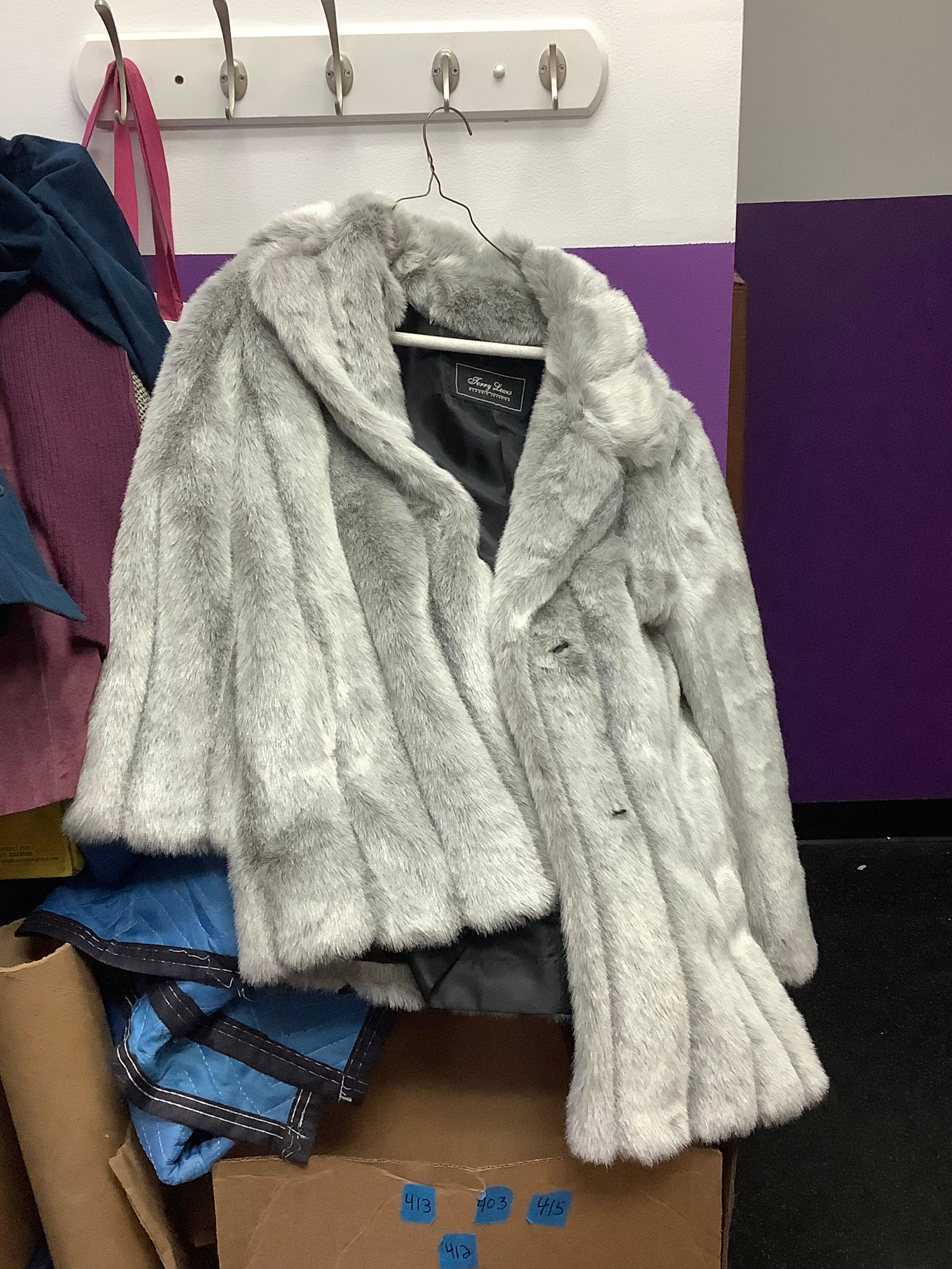 Jerry Lewis unknown size fur coat (1 of 1)