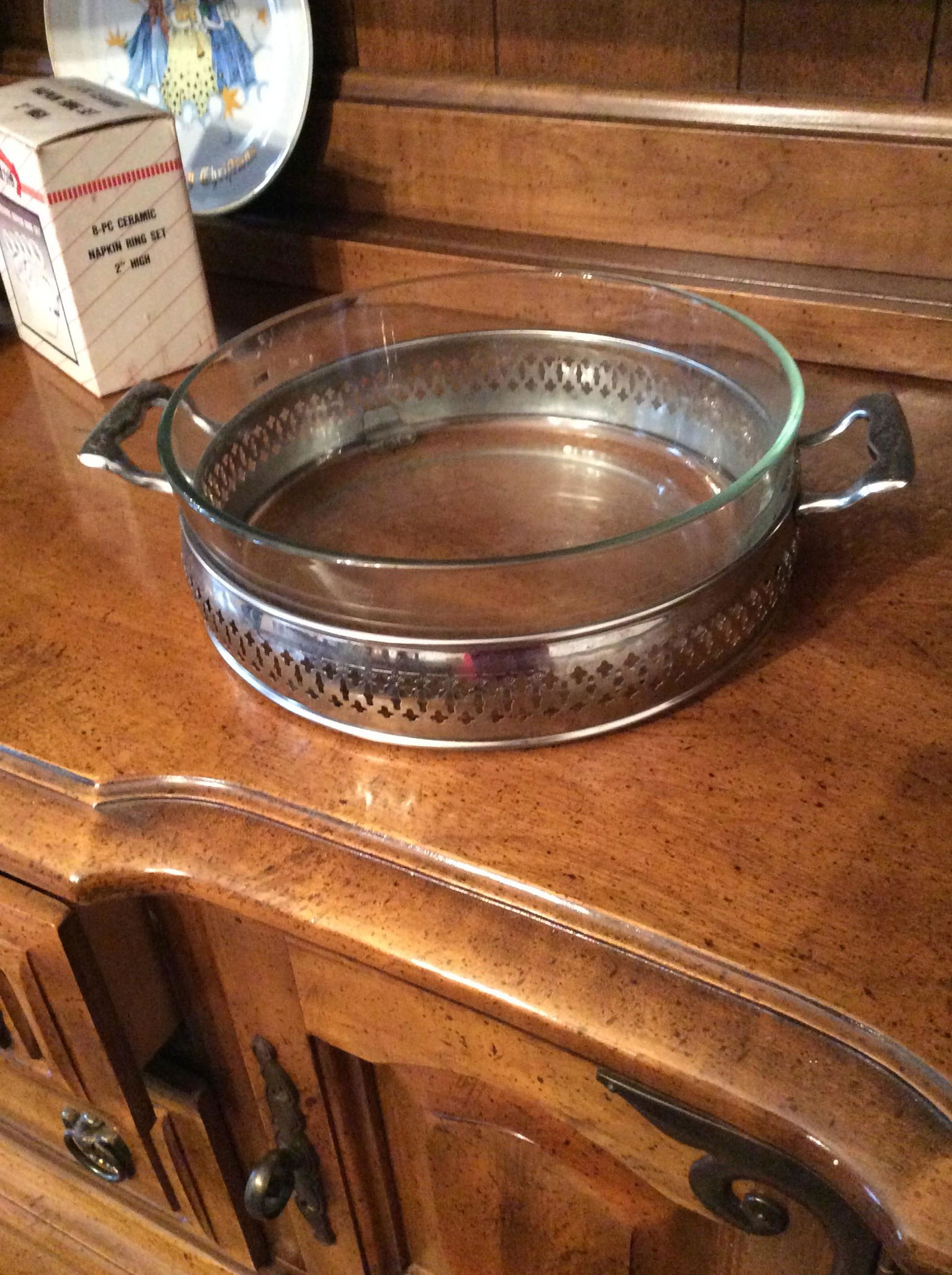 Glass Serving Dish w/ Handle Stand  9" (1 of 1)