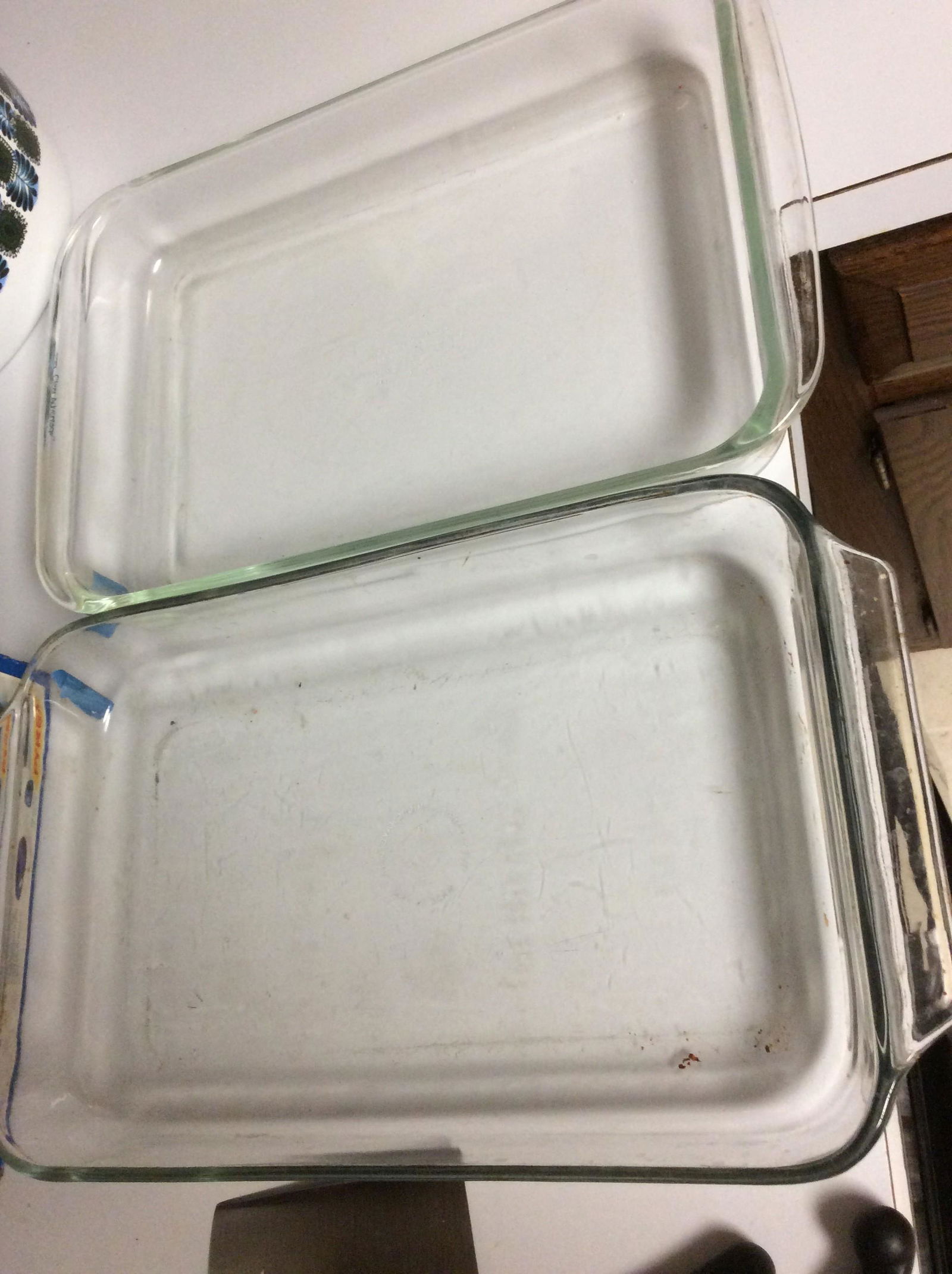 Lot of 2 Pyrex Cassarole Dishes (1 of 1)