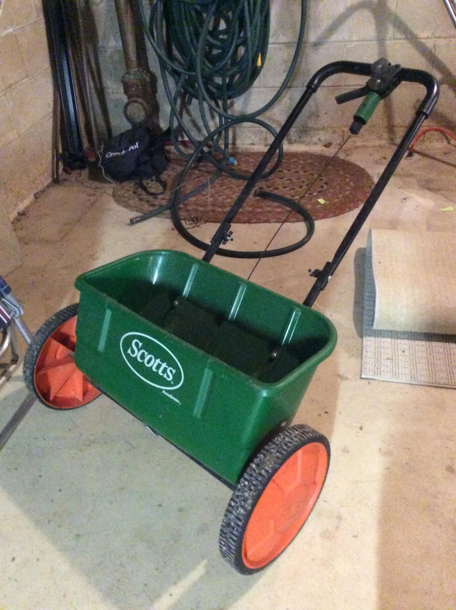 Scotts Seeder: Scotts Seeder