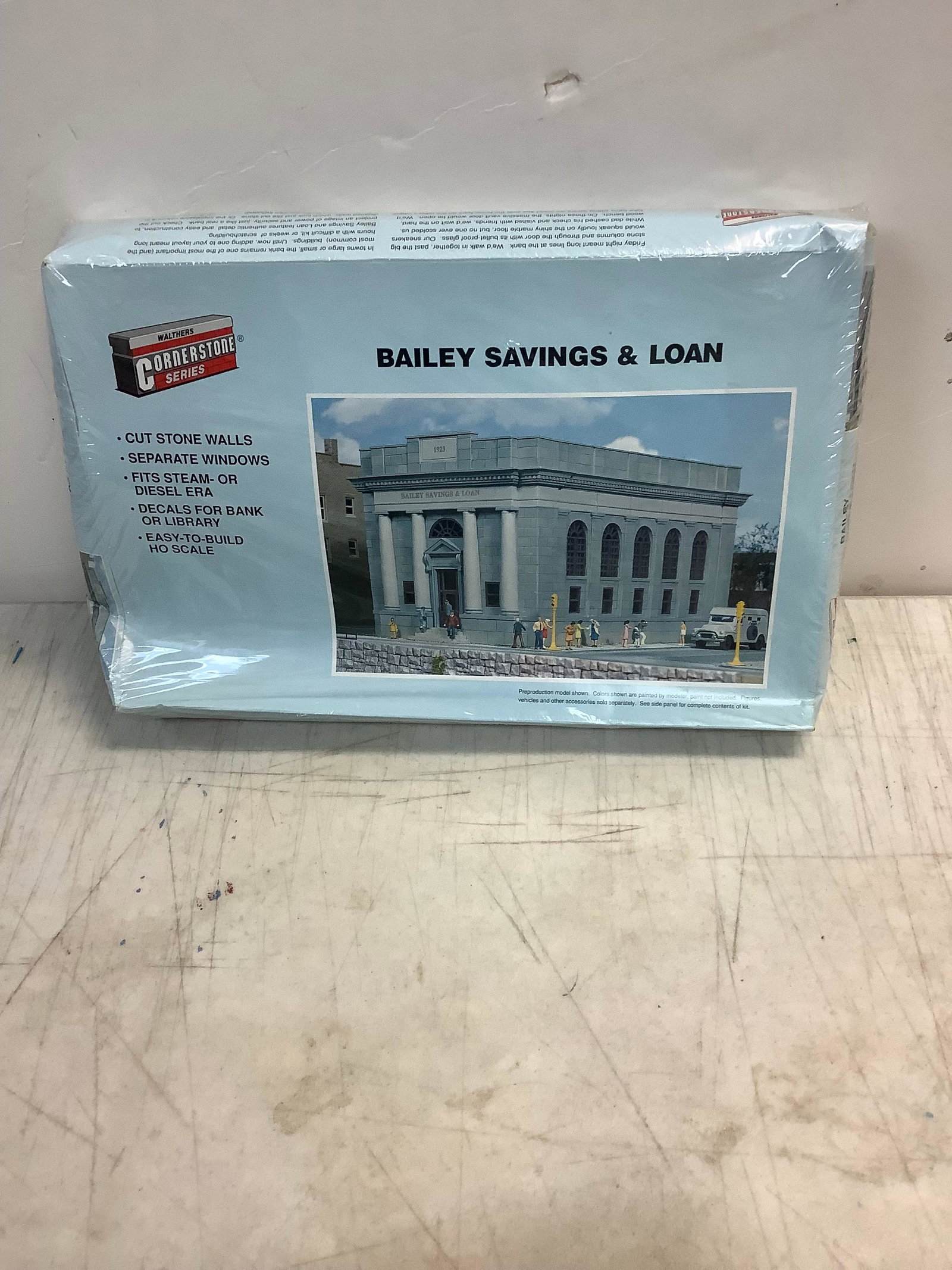 Conner store bailey savings and loan building kit sealed (1 of 1)
