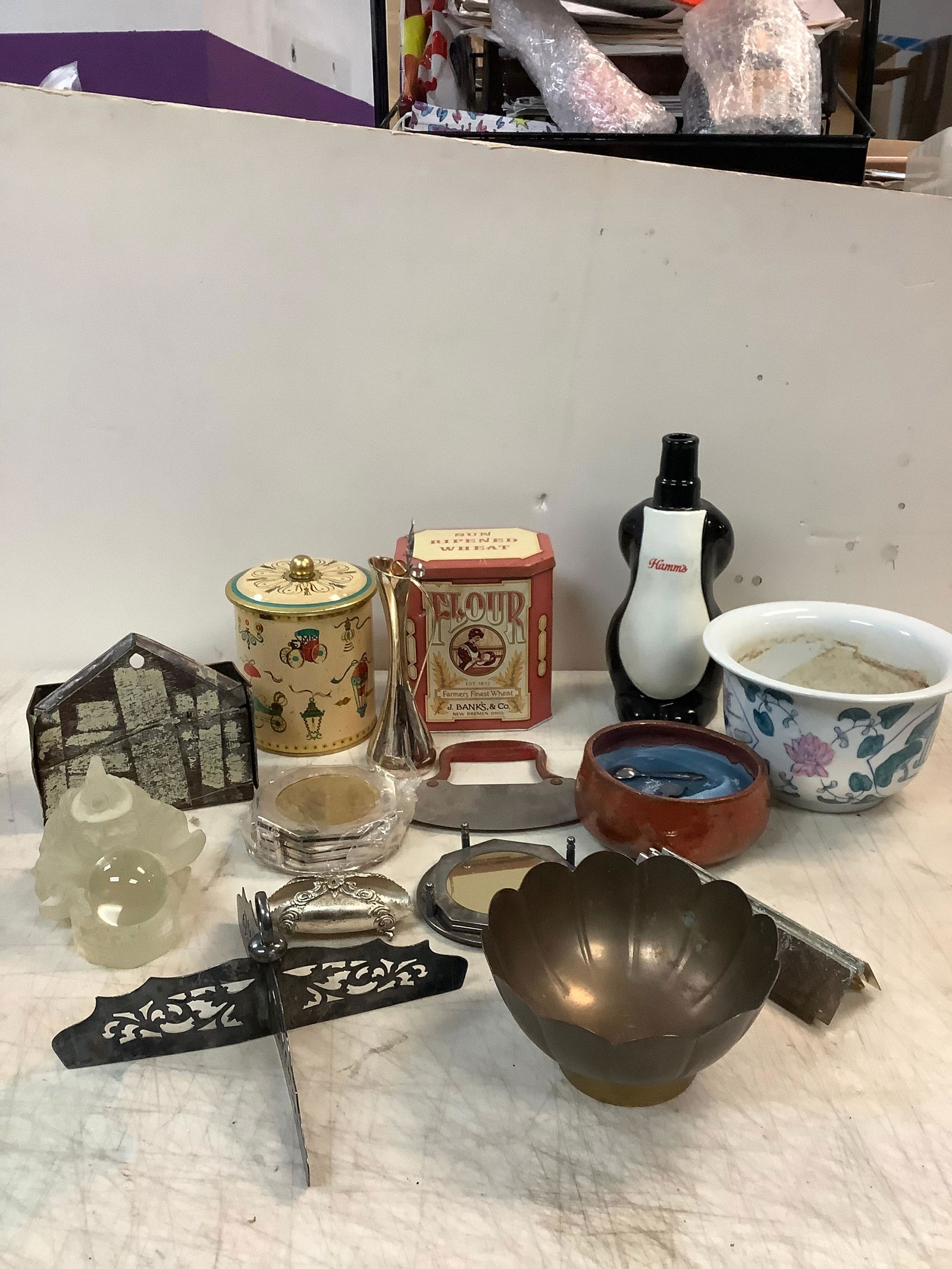 Lot of Advertising Tin, Decorative Tin, Candle, coasters and more: Lot of Advertising Tin, Decorative Tin, Candle, coasters and more