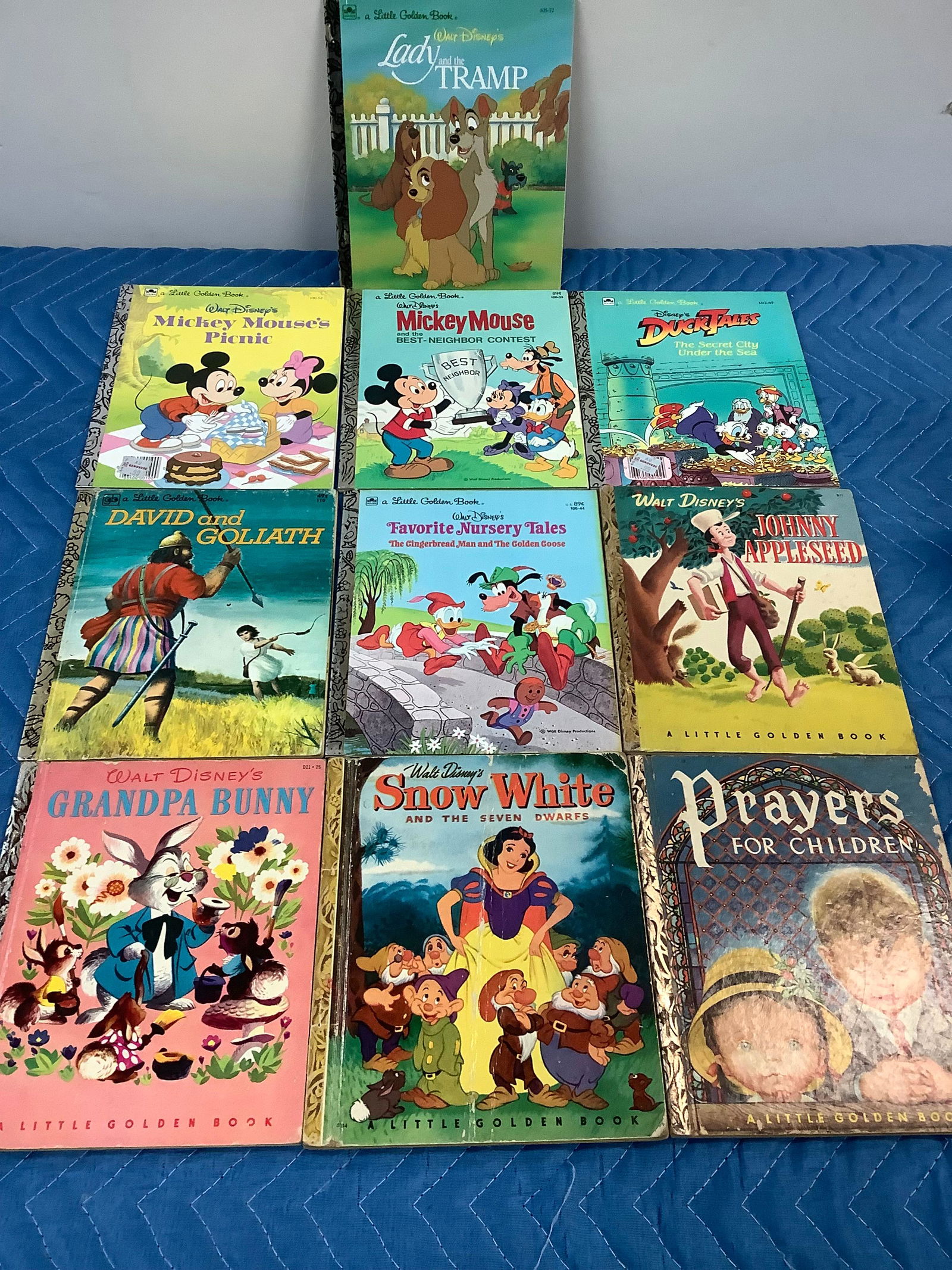 Lot of Vintage Little Golden Books and Whitman Walt Disney's The Sword in the Stone Book (1 of 1)