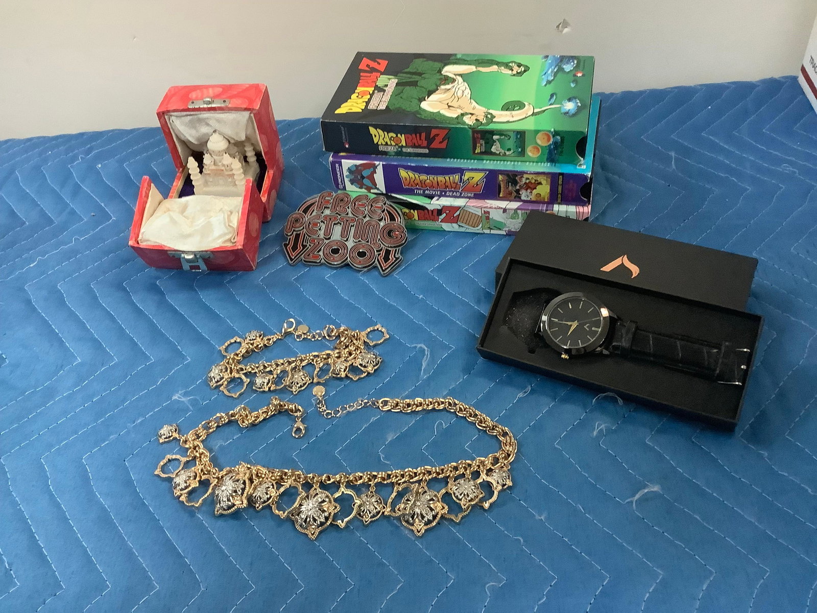 Lot of Vintage Classic Illustrated Comics (1 of 1)