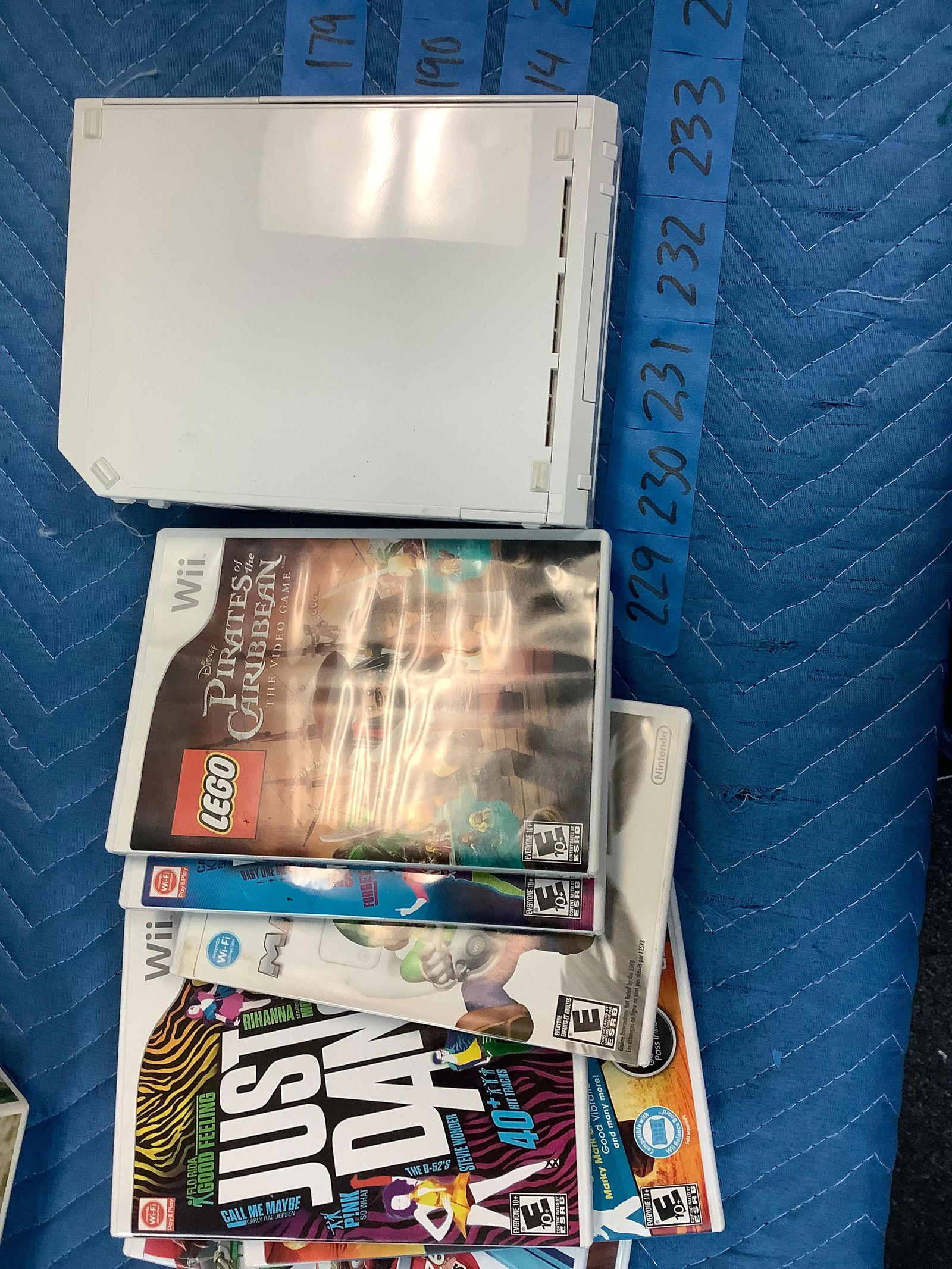 Wii system and games (1 of 1)