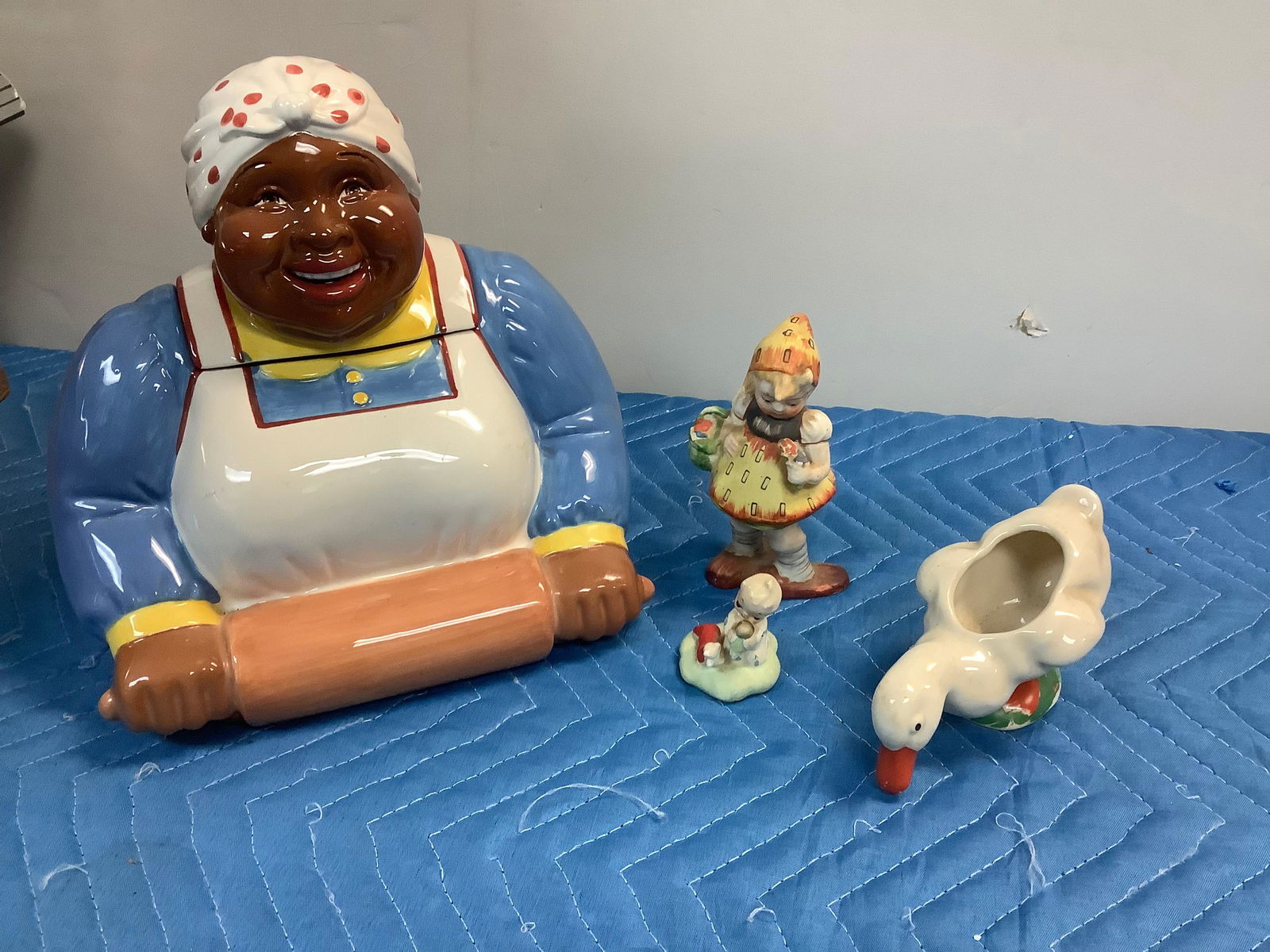 Ceramic woman cookie jar, mini statues and more (1 of 1)