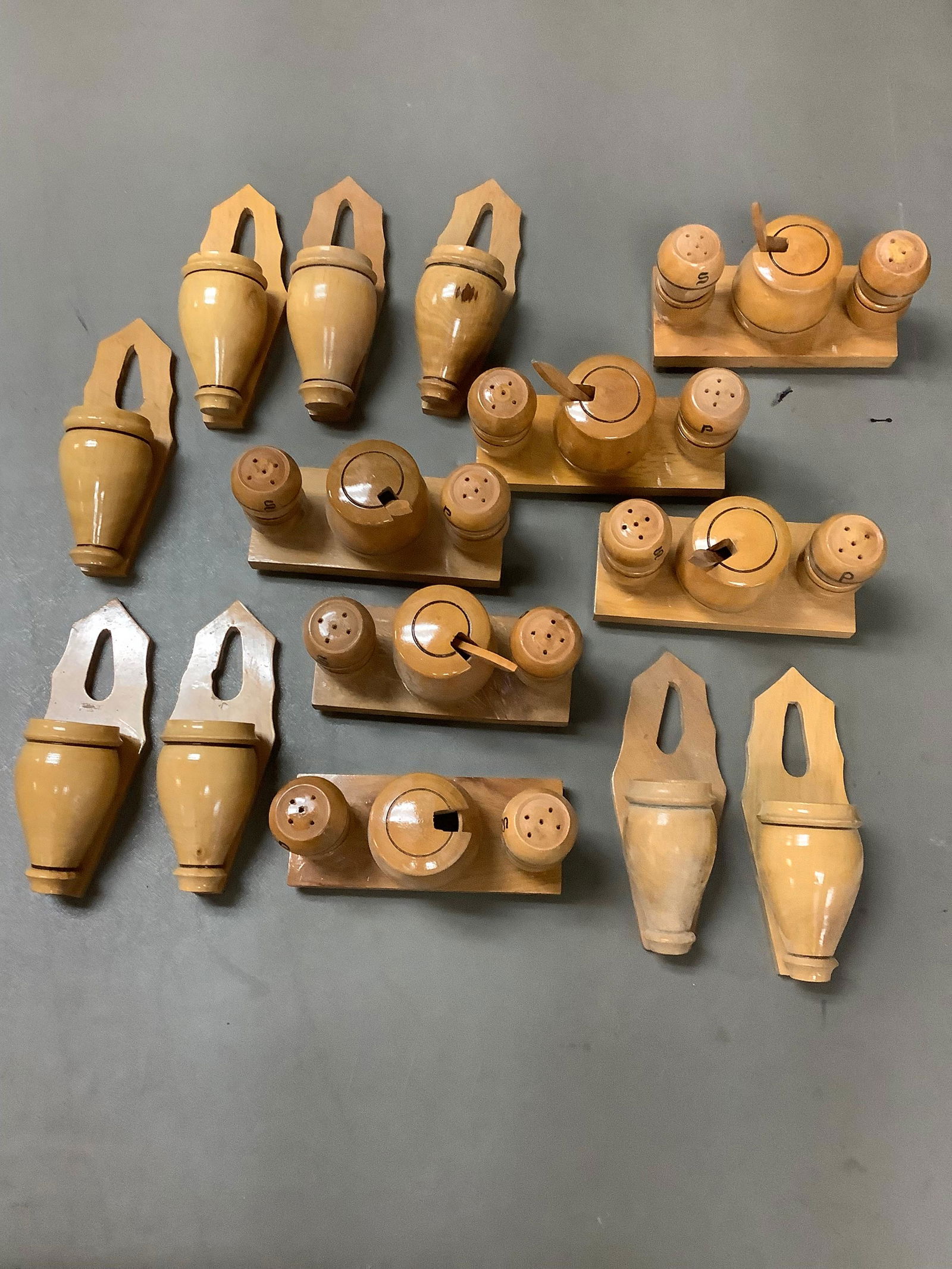 Lot of Levart Made in Portugal Salt & Pepper Shakers and more (1 of 1)