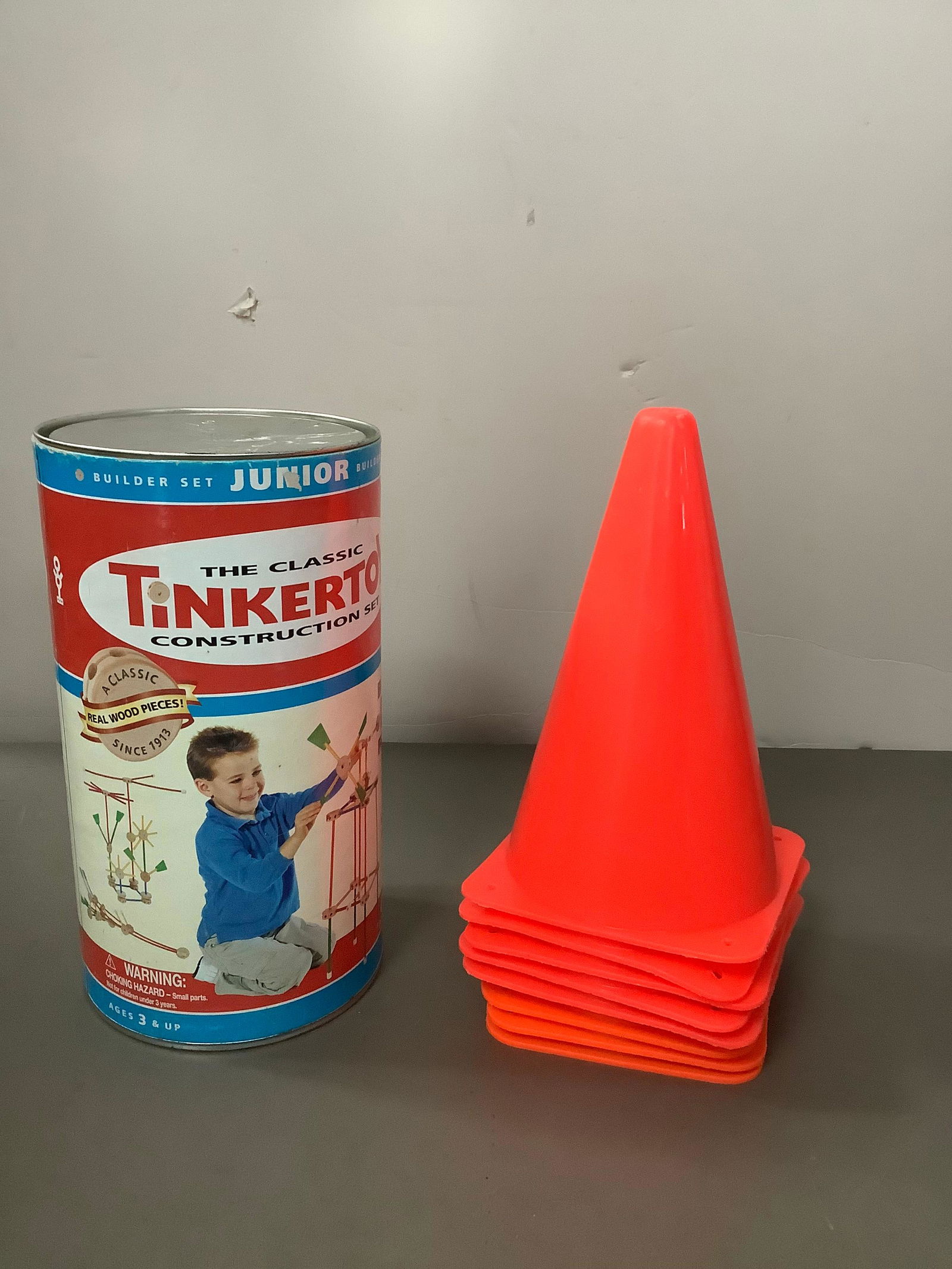 Lot of Vintage Tinker toy Construction Set and more (1 of 1)