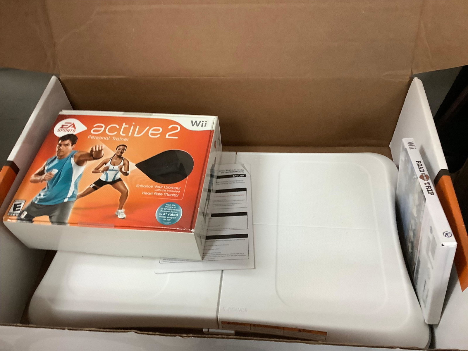Lot of Wii exercise pad, Road Trip Game and more: Lot of Wii exercise pad, Road Trip Game and more