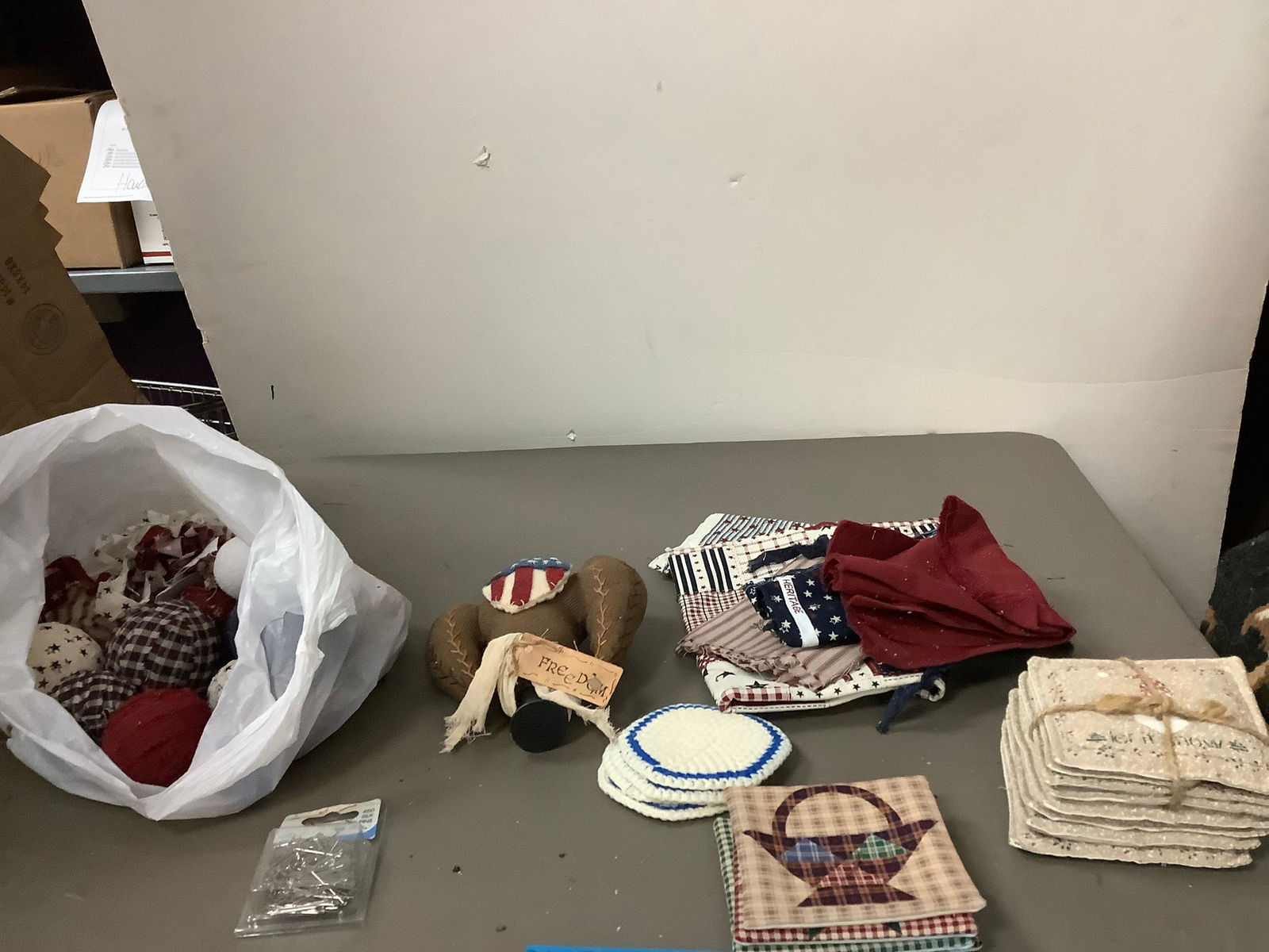 Lot of Cloth Coasters, Eagle and more: Lot of Cloth Coasters, Eagle and more