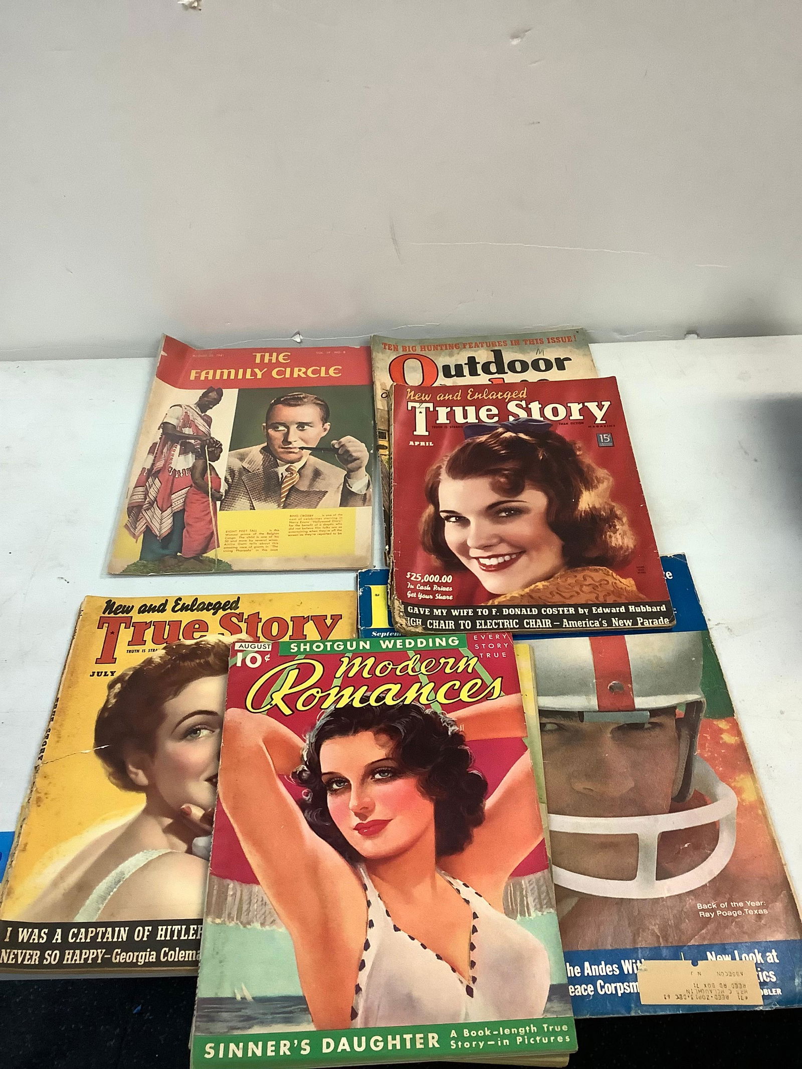 Lot of Vintage Magazines Including True Story, Outdoor Life, Modern Romance and More: Lot of Vintage Magazines Including True Story, Outdoor Life, Modern Romance and More