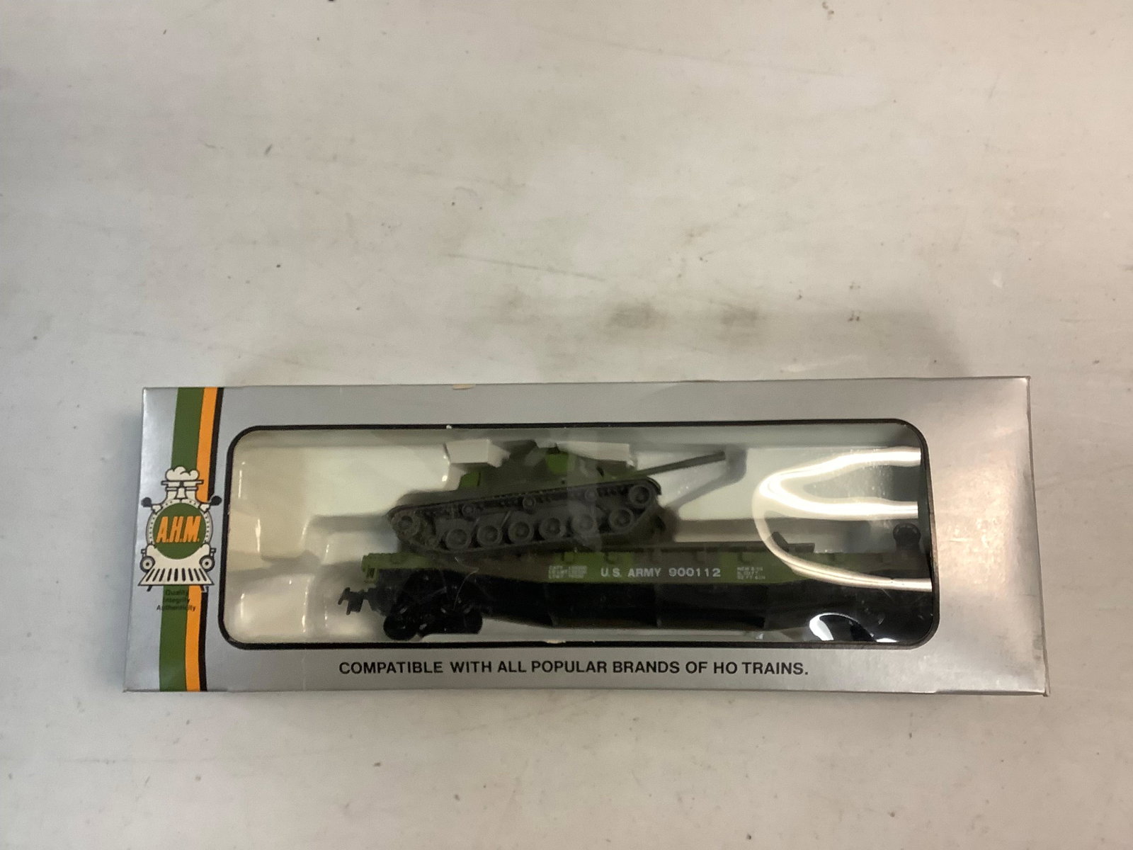 AHM HO Freight Car: AHM HO Freight Car
