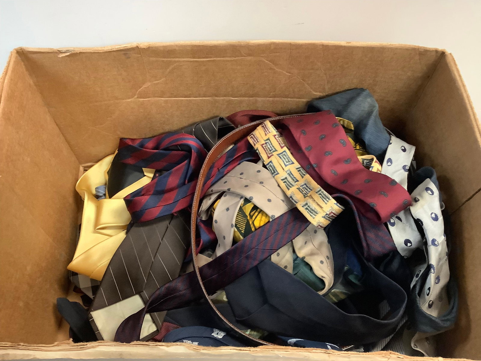 lot of vintage ties and belts: lot of vintage ties and belts