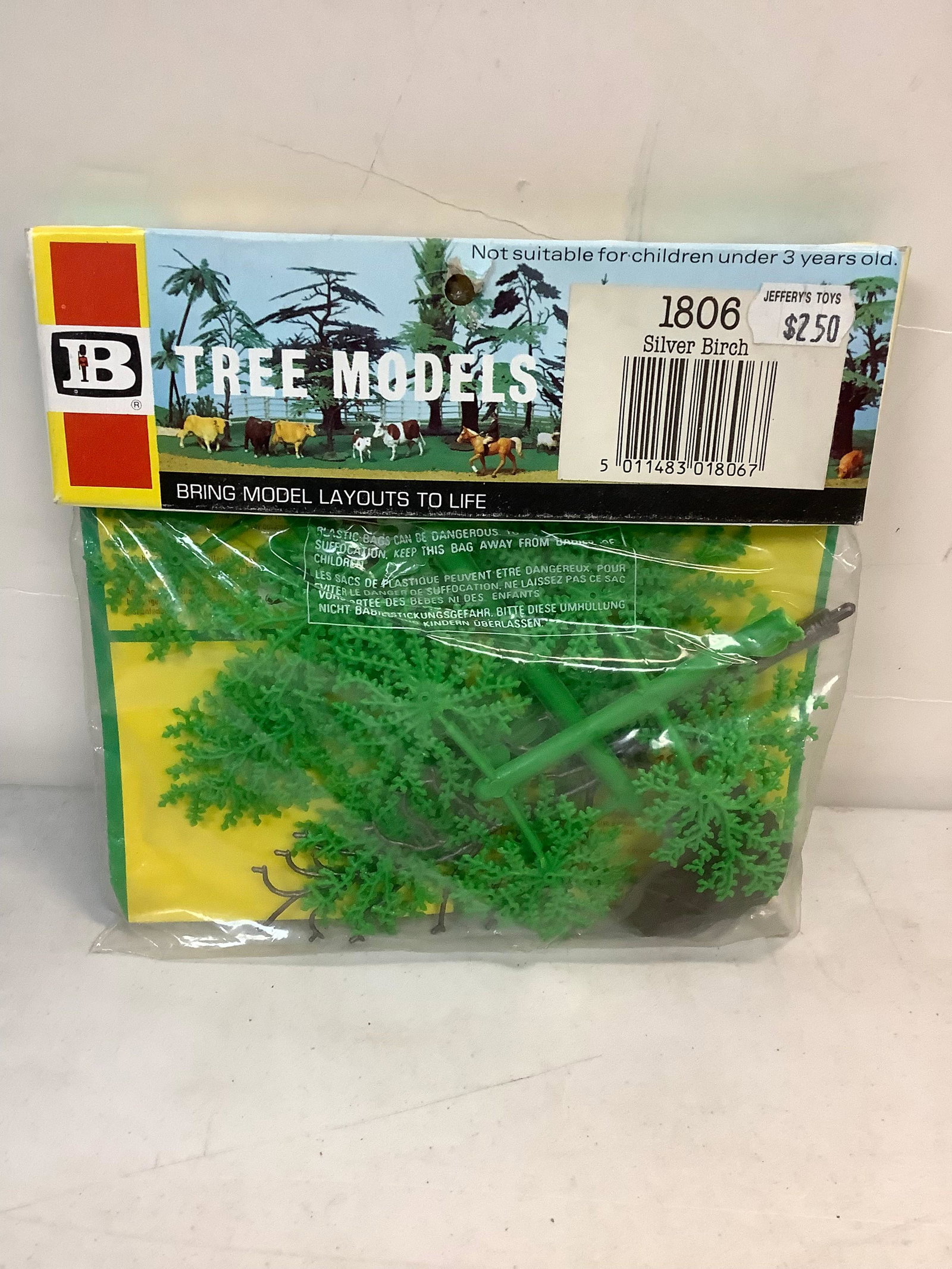 Sealed Britains Ltd. Silver Birch Tree Models: Sealed Britains Ltd. Silver Birch Tree Models