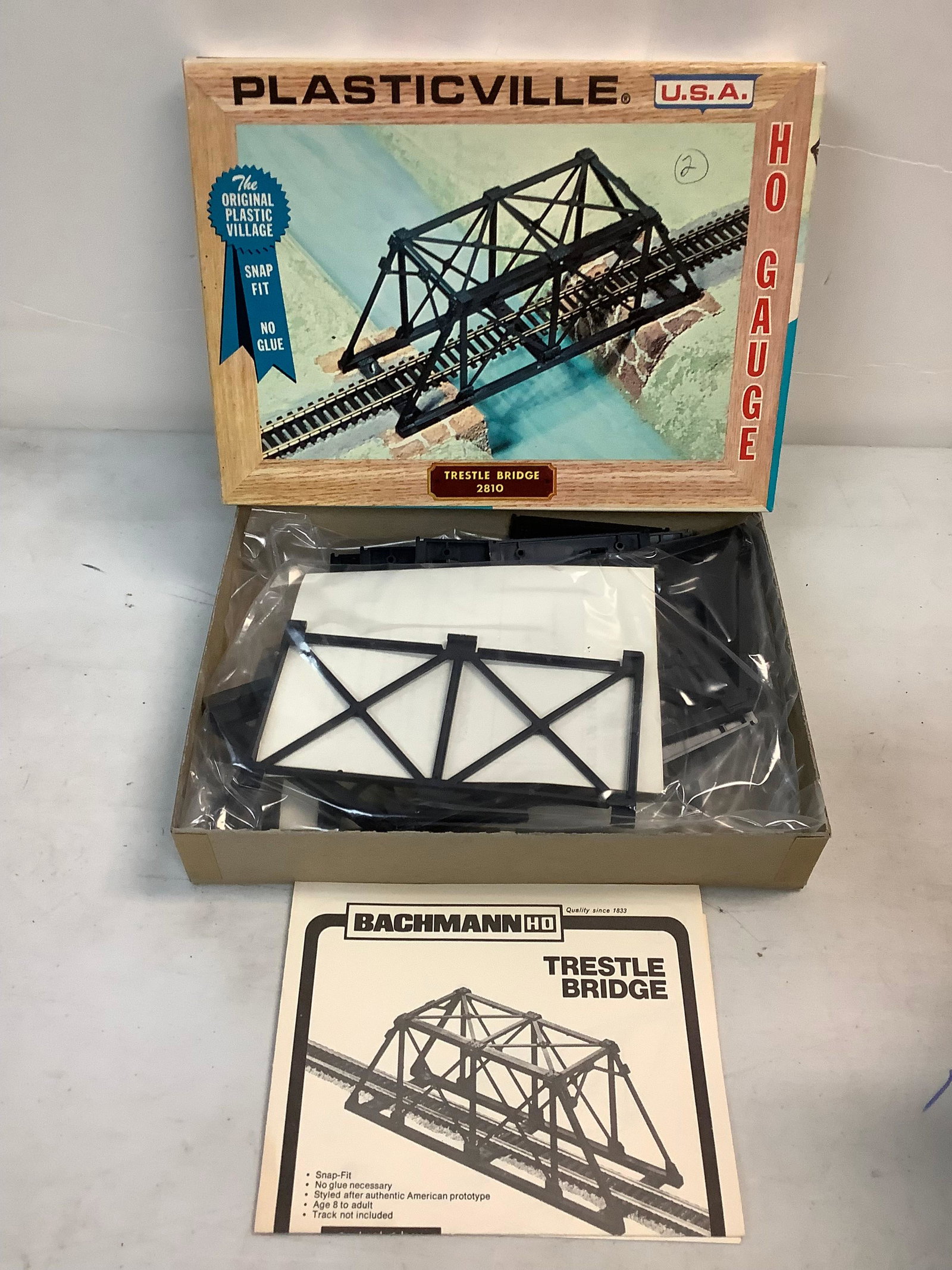 Plasticville U.S.A. Ho Gauge Trestle Bridge 2810: Plasticville U.S.A. Ho Gauge Trestle Bridge 2810