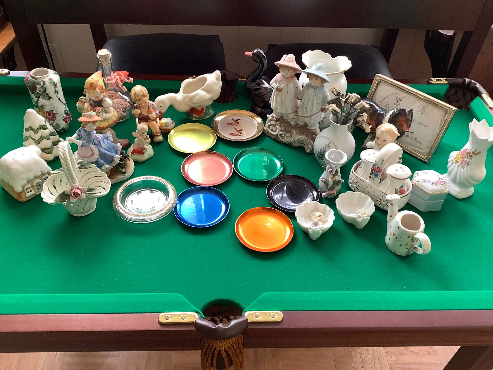 Lot of Small Colored Plates, Signed Ceramic Figurines and More (Lefton, Goebel, Occupied Japan): Lot of Small Colored Plates, Signed Ceramic Figurines and More (Lefton, Goebel, Occupied Japan) Tallest 6"