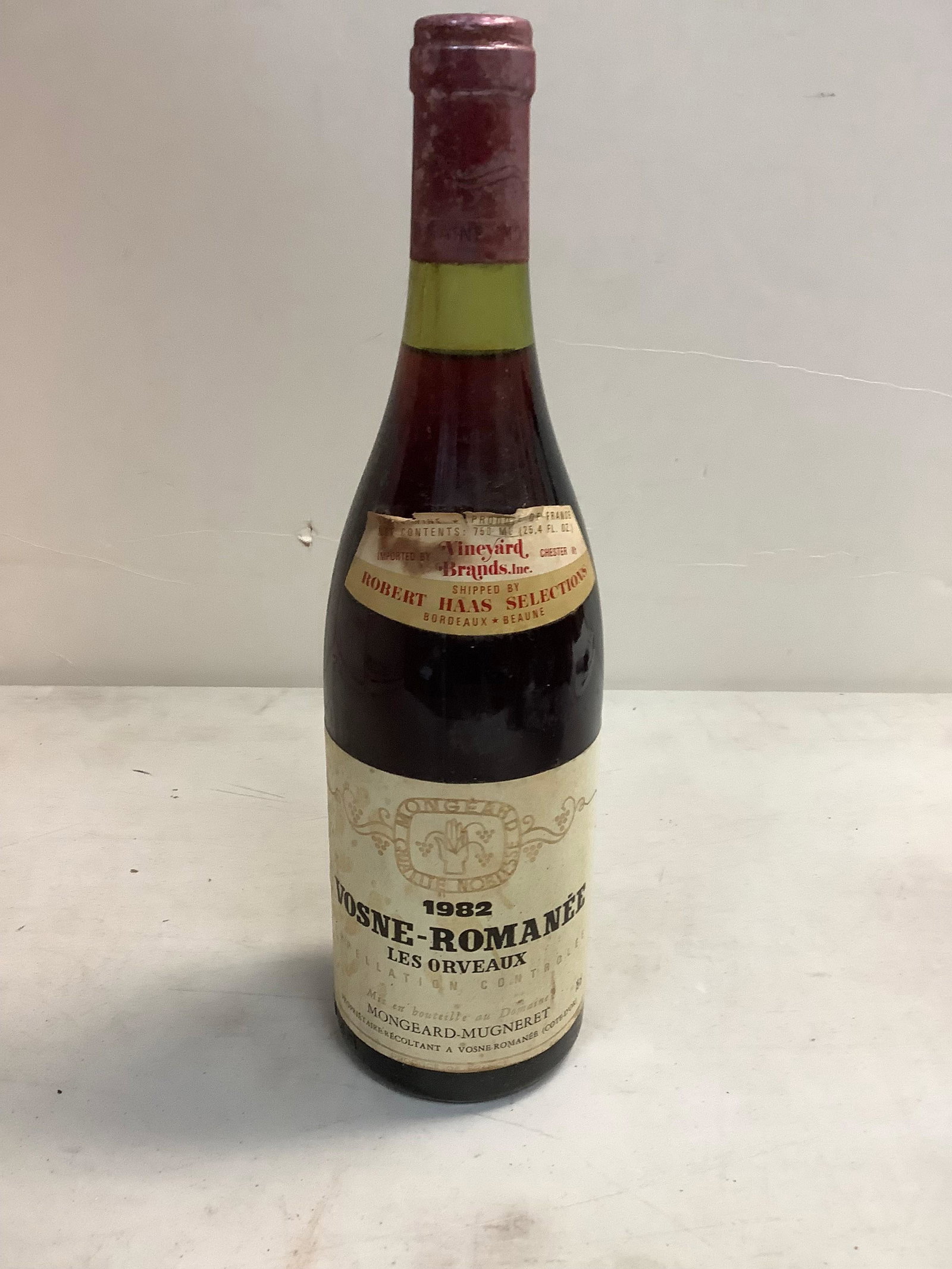 Sealed 1982 VOSNE-ROMANEE Les Orveaux, Red Burgundy 750ml: Sealed 1982 VOSNE-ROMANEE Les Orveaux, Red Burgundy 750ml