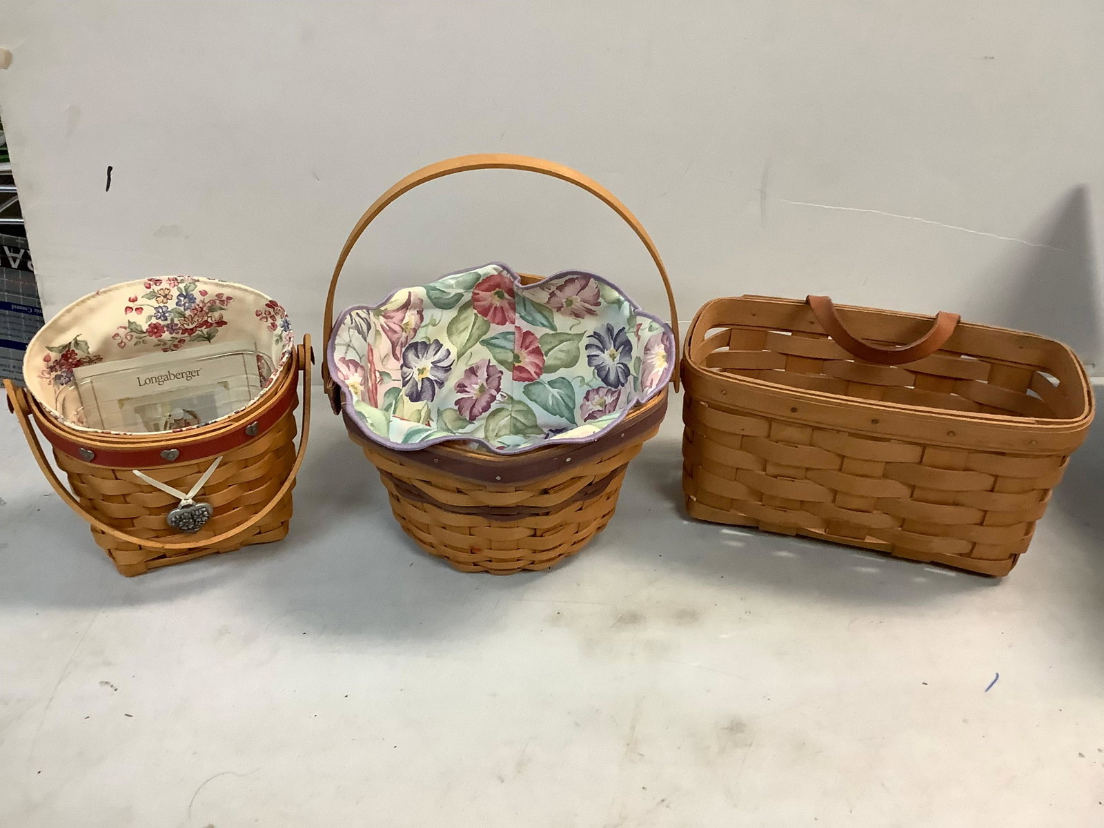 Lot of Longaberger handwoven baskets: Lot of Longaberger handwoven baskets