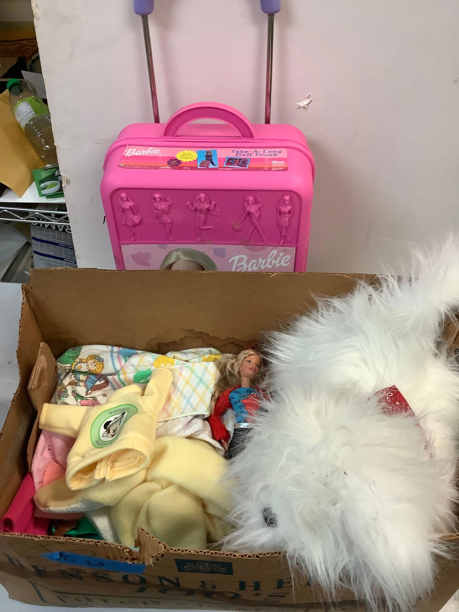 barbies doll trunk, doll cloths and more: barbies doll trunk, doll cloths and more