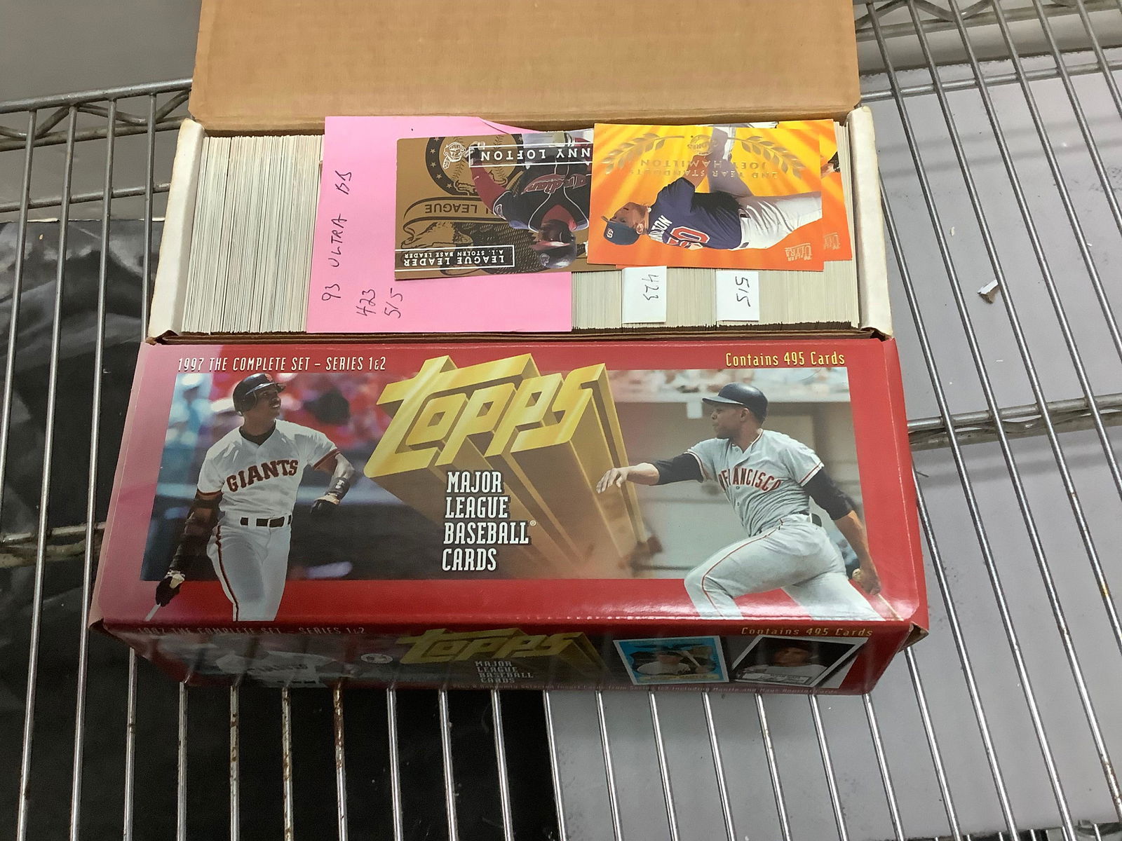 Lot of Topps and fleer ultra baseball cards (1 of 1)